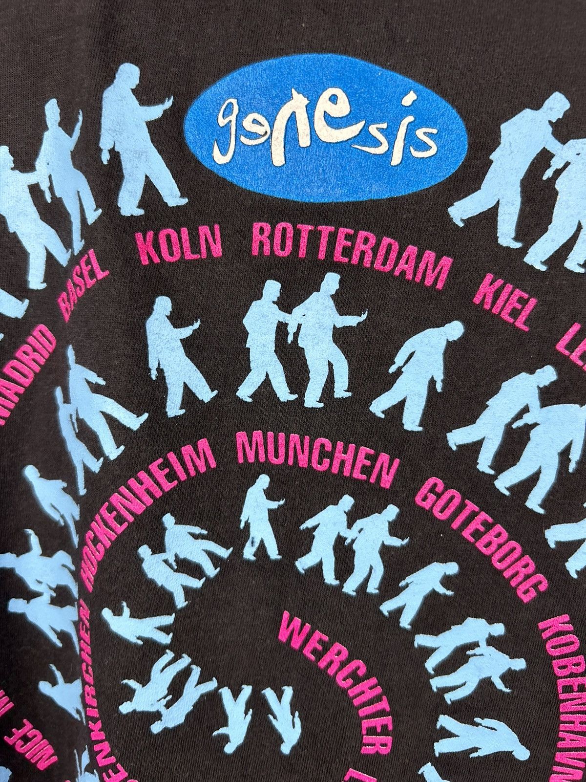 Band Tees Vintage Genesis We Can't Dance 1992 tour t-shirt Size US M / EU 48-50 / 2 - 15 Thumbnail