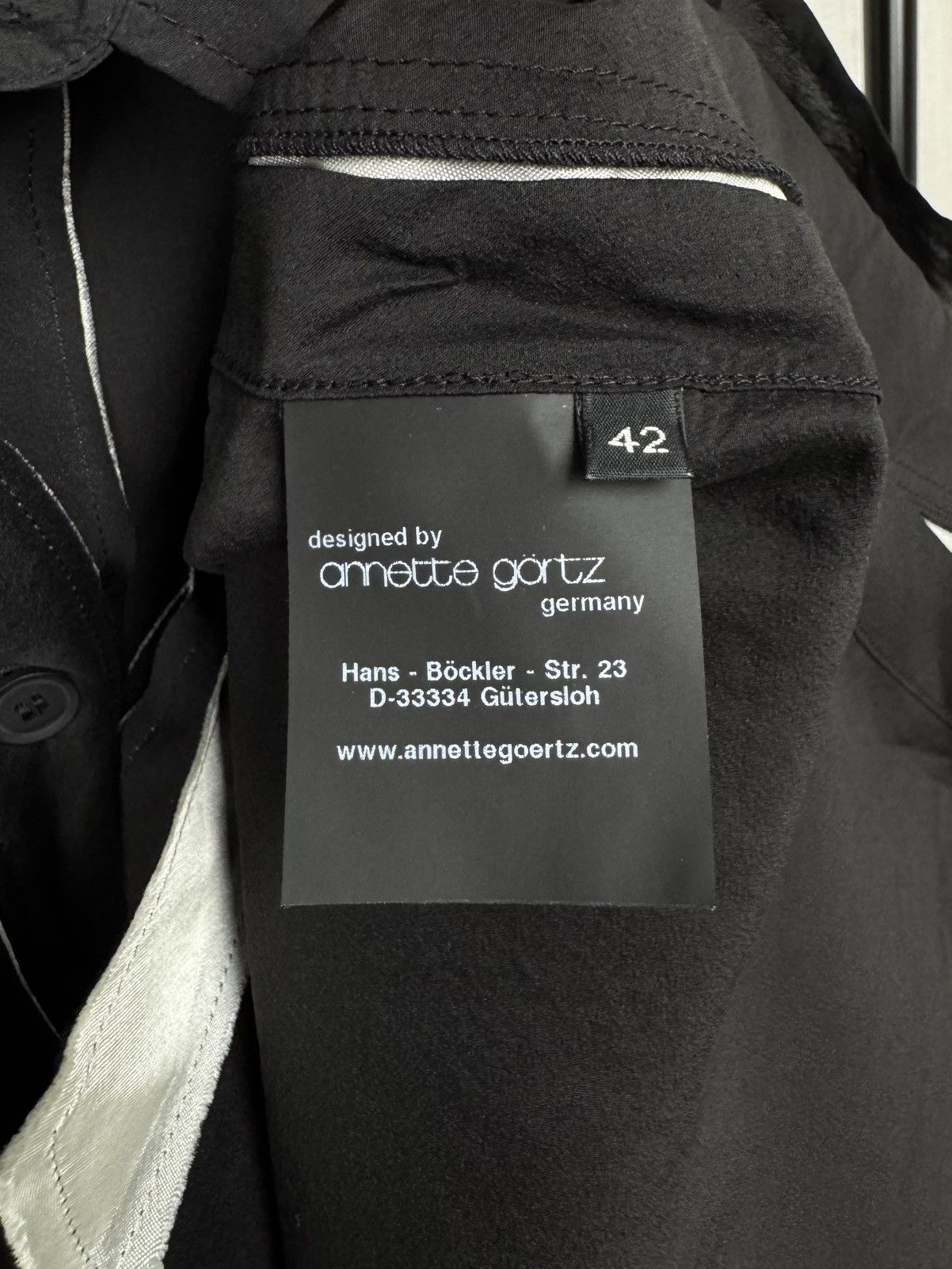 Annette Gortz Annette Gortz Black viscose silk avant garde blouse Size L / US 10 / IT 46 - 10 Thumbnail