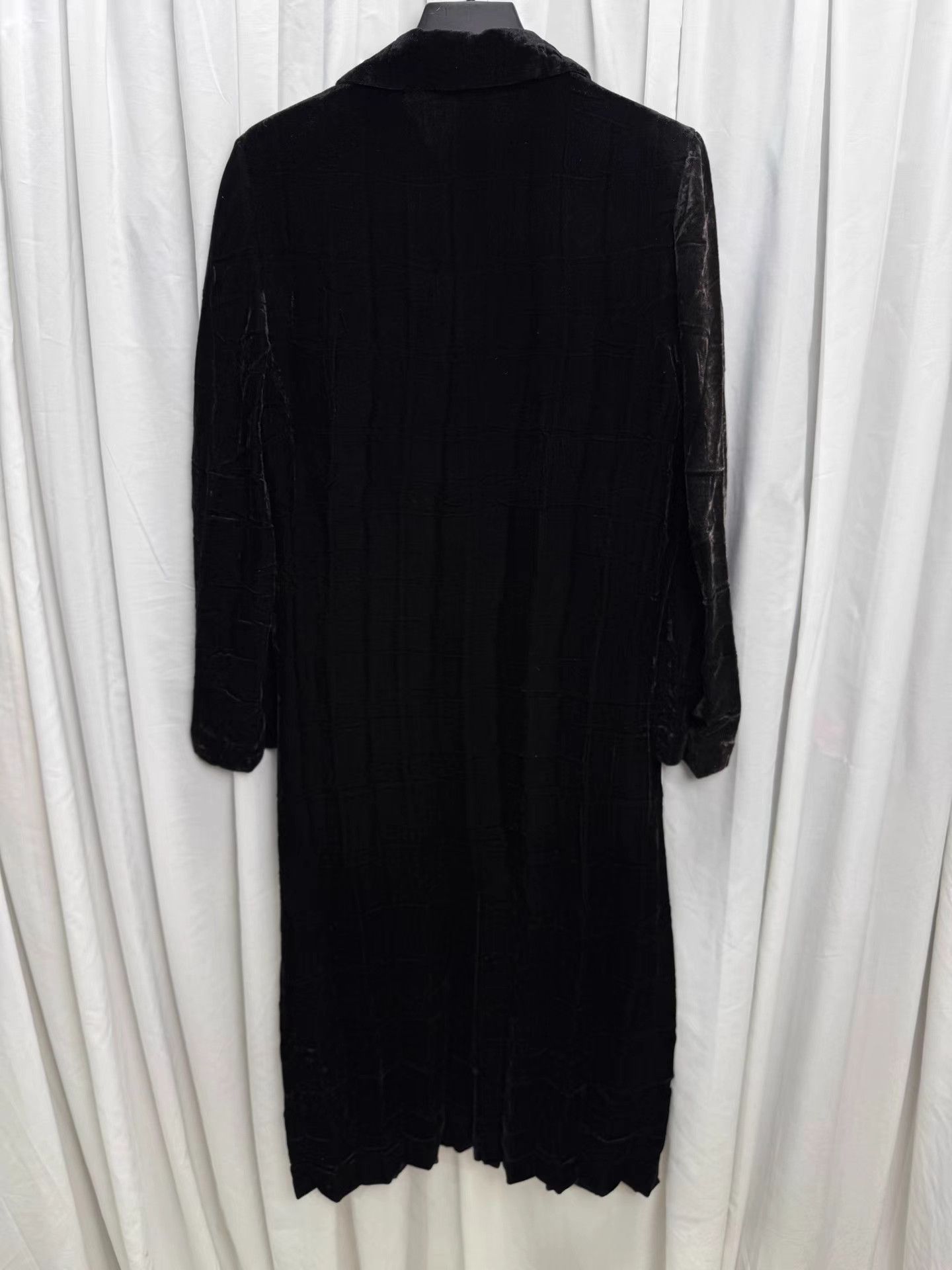 Issey Miyake ISSEY MIYAKE Pleated Velvet Coat K20 Size US L / EU 52-54 / 3 - 8 Thumbnail