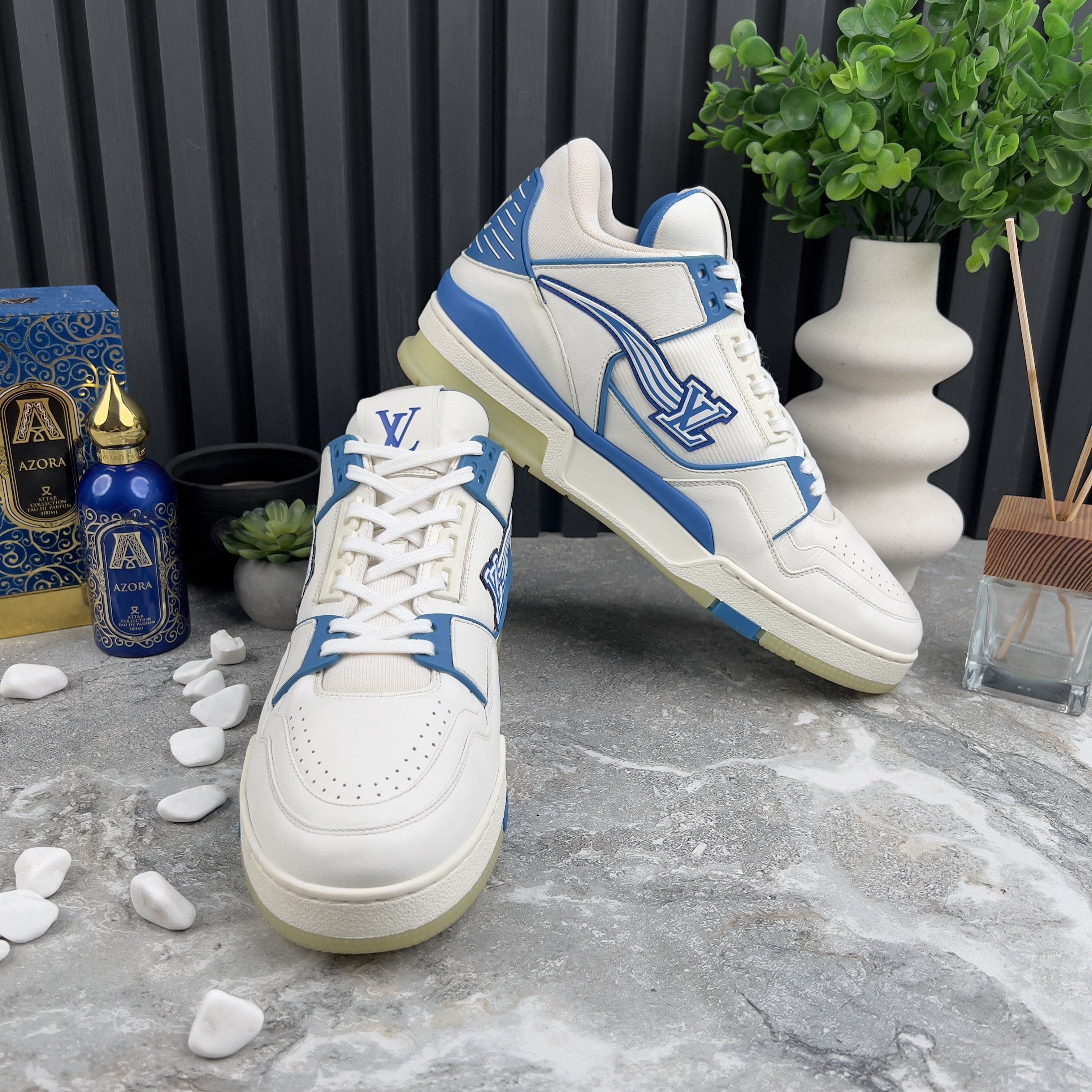Louis Vuitton LV Trainer Azur White Blue Sneakers Size US 10 / EU 43 - 3 Thumbnail
