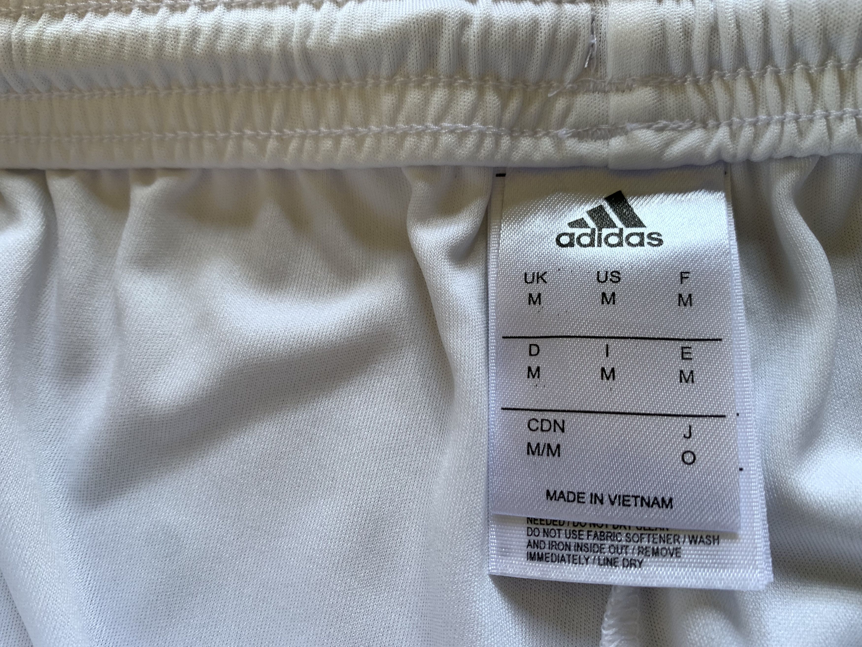 Adidas Adidas Manchester United Soccer Shorts 2017 Size US 30 / EU 46 - 7 Thumbnail