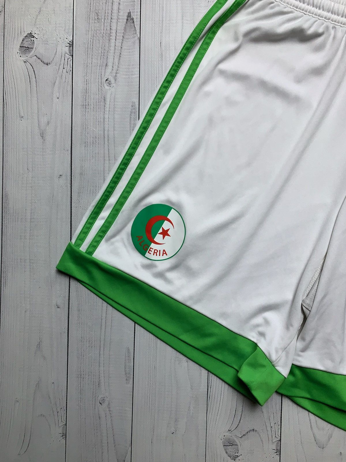 Adidas × Vintage Adidas Algeria soccer shorts size M white Size US 32 / EU 48 - 2 Thumbnail