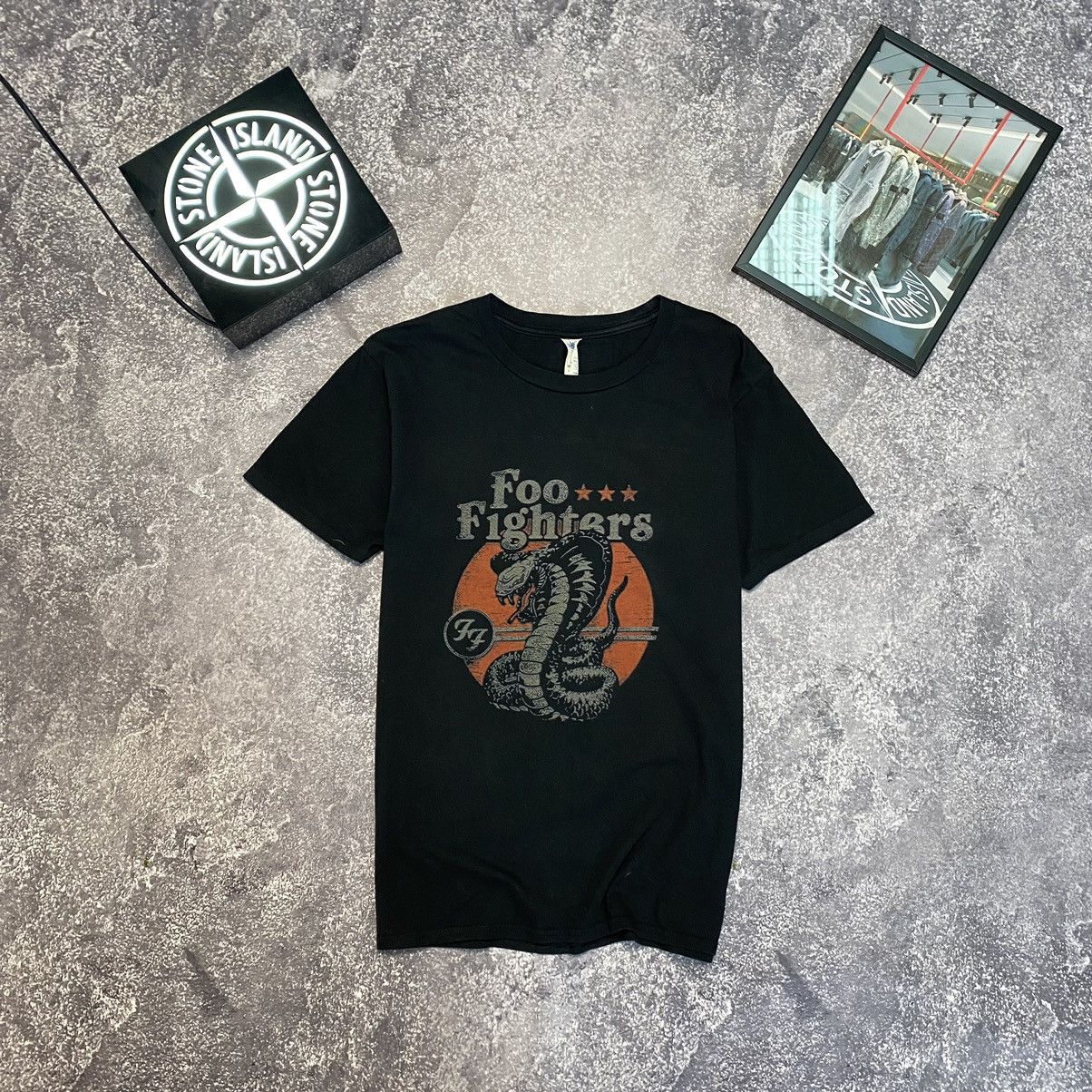 Band Tees Vintage Foo Fighters Big Snake logo 90’s rock band tee Size US M / EU 48-50 / 2 - 1 Thumbnail