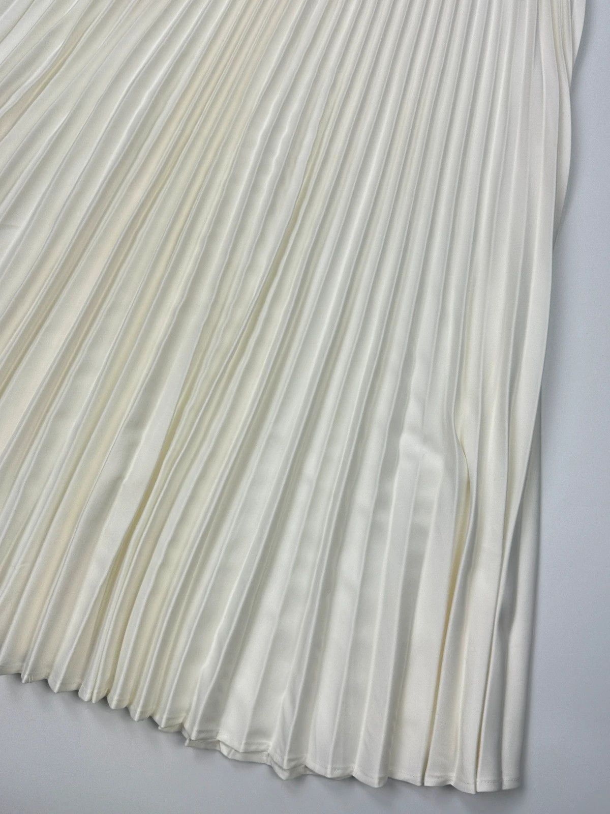 plein sud Plein Sud 00’s White Long Pleats Skirt Size 26" / US 2 / IT 38 - 6 Thumbnail