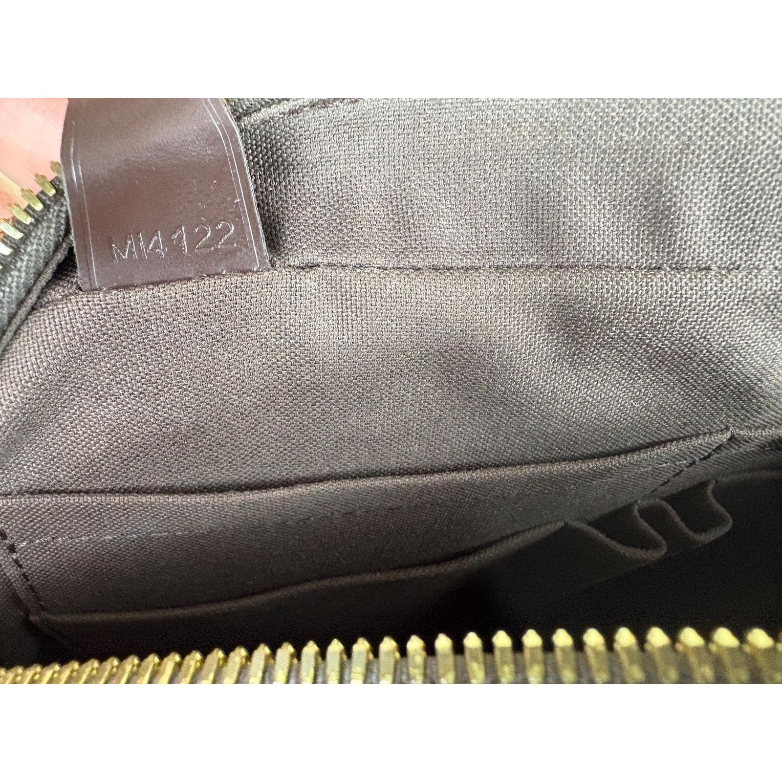 Louis Vuitton Authentic Louis Vuitton Shelton MM Damier Ebene Messenger Size ONE SIZE - 13 Thumbnail