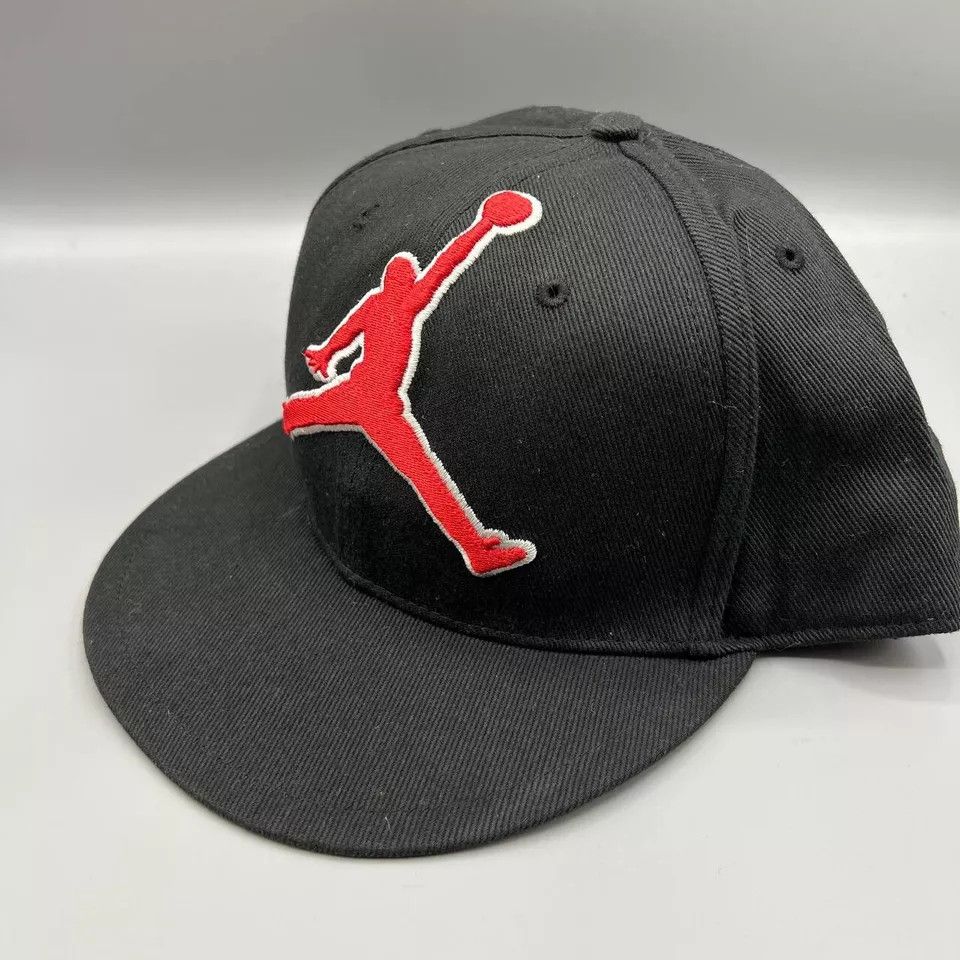 Jordan Brand Air Jordan Hat Men 7 1/2 Black Red Jumpman Fitted Cap Size ONE SIZE - 2 Thumbnail