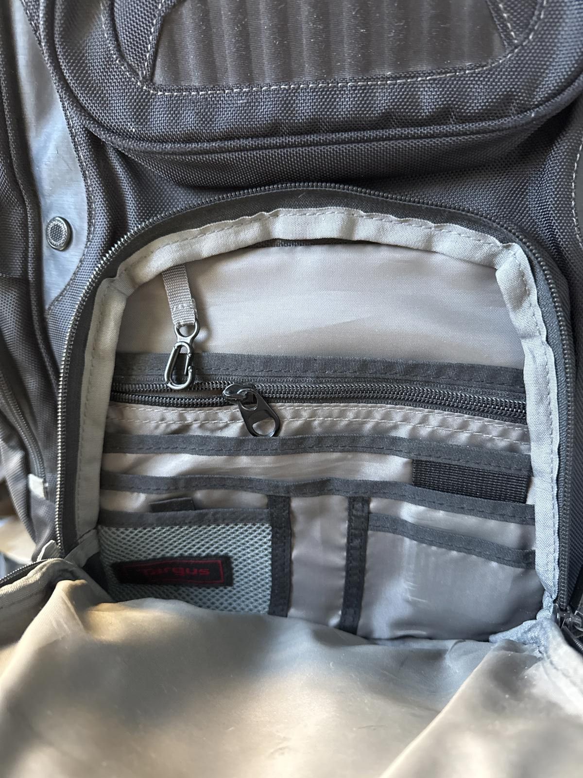 Designer Targus Dual Compartment Backpack - Spacious & Durable Size ONE SIZE - 8 Thumbnail