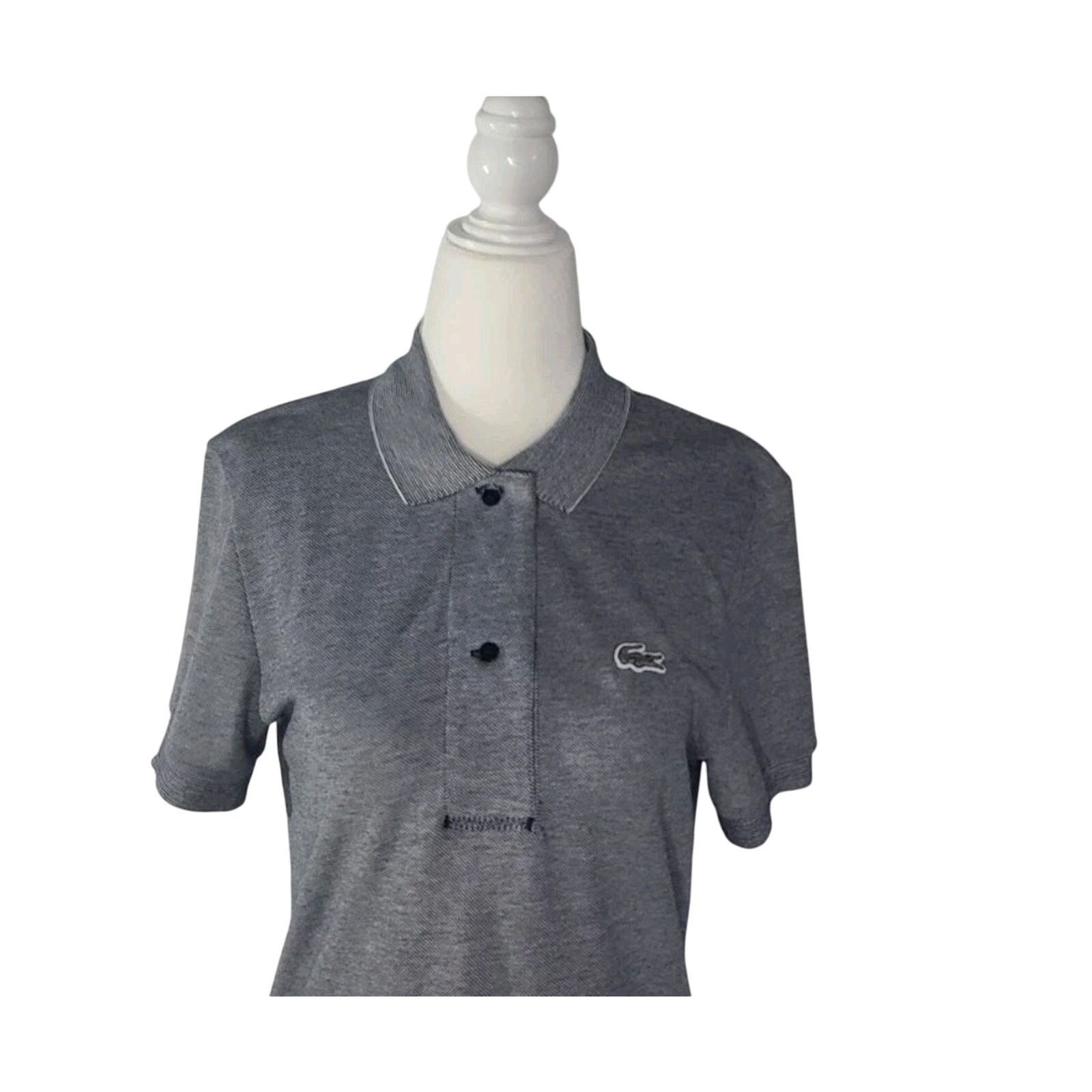 Lacoste women's polo shirt and sleeveless stripes Size: Small 36 ( both )  Authentic guaranteed 💯 Excellent condition 650 pessos for both. Thankyou  admin 📩, image size:1600x1600