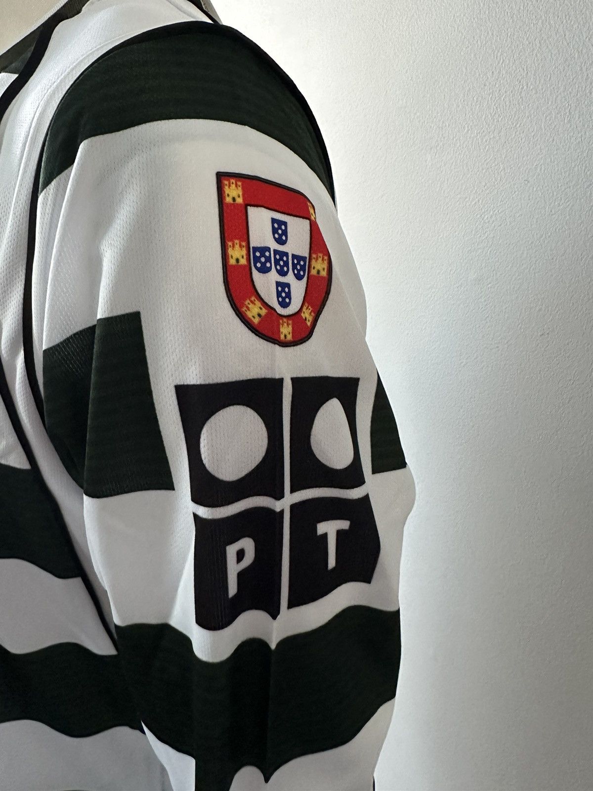 Reebok Cristiano Ronaldo Sporting Lisbon New Men's Soccer Jersey Size US L / EU 52-54 / 3 - 5 Thumbnail