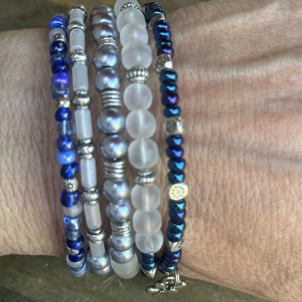 Other Blue and white beaded wrap bracelet Size ONE SIZE - 4 Thumbnail