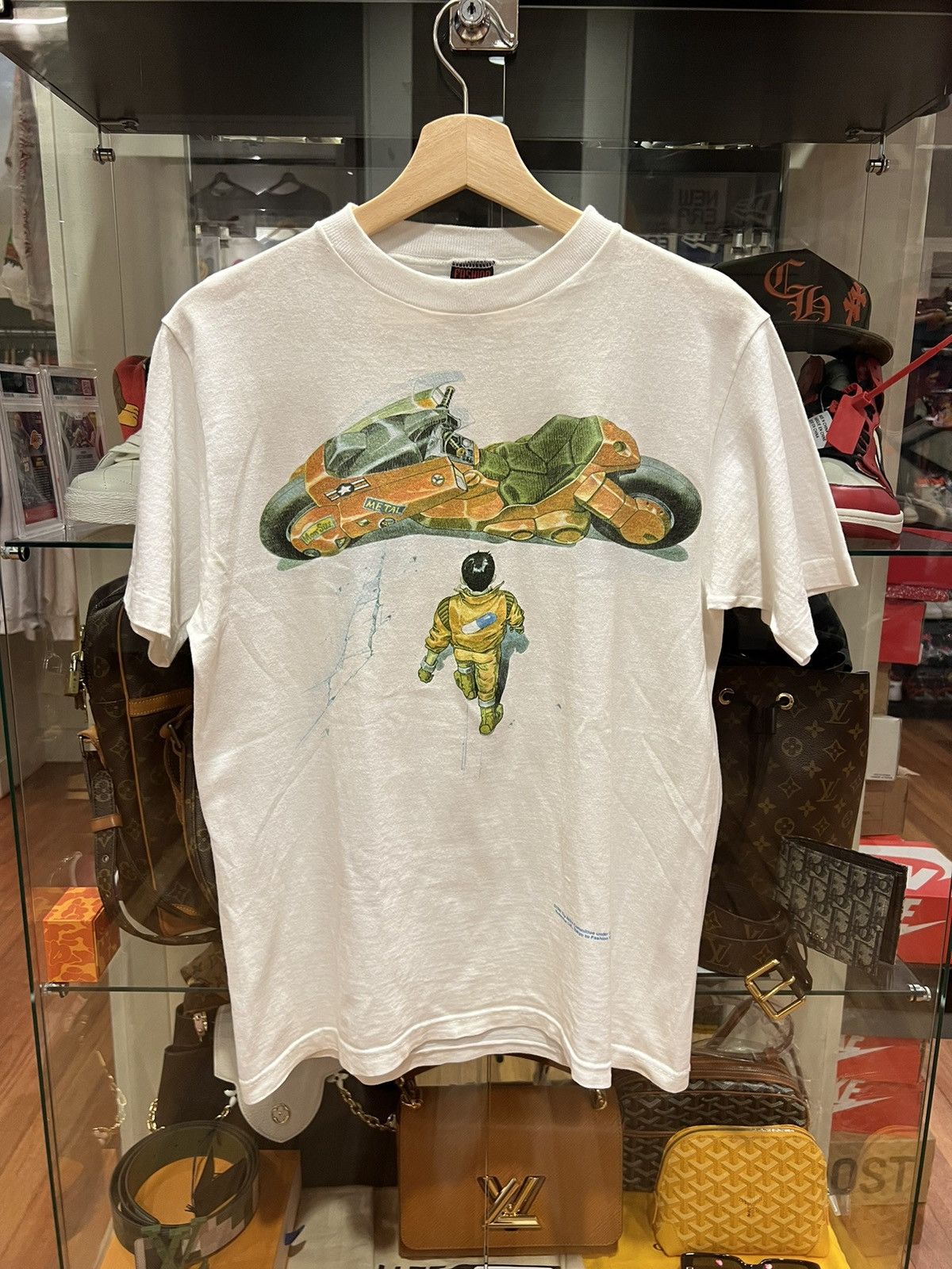 Vintage Vintage Akira Kaneda Fasion Victim 1988 shirt Size US M / EU 48-50 / 2 - 1 Thumbnail