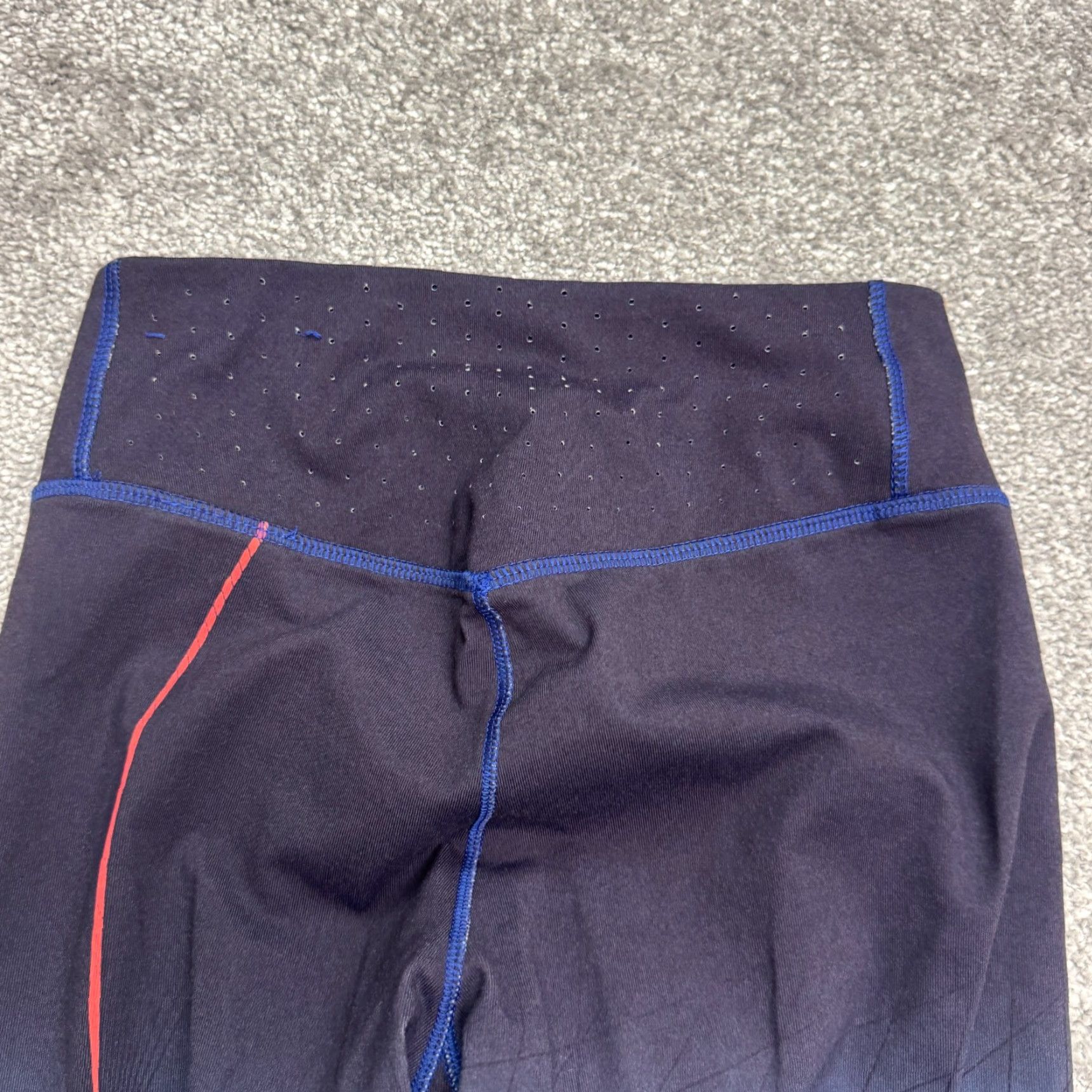 Nike Nike Dri-Fit Zonal Active Leggings Womens Small Blue Black Geometric Yoga 25x27 Womens Size 28" / US 6 / IT 42 - 4 Thumbnail
