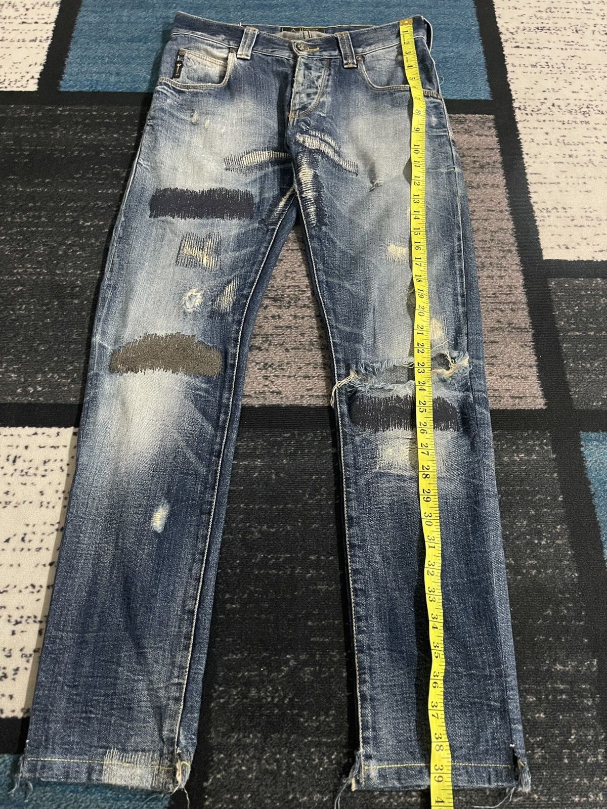Armani Armani Jeans Distressed Denim Size US 29 - 13 Thumbnail