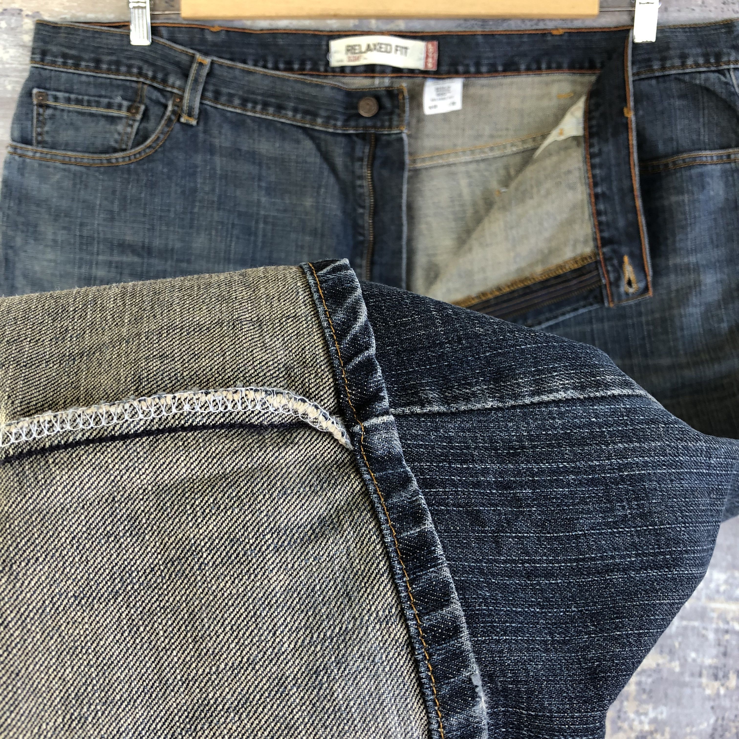 Levi's Vintage Levis 550 Baggy Jeans Levi's Oversized Faded Denim Size US 44 / EU 60 - 8 Thumbnail