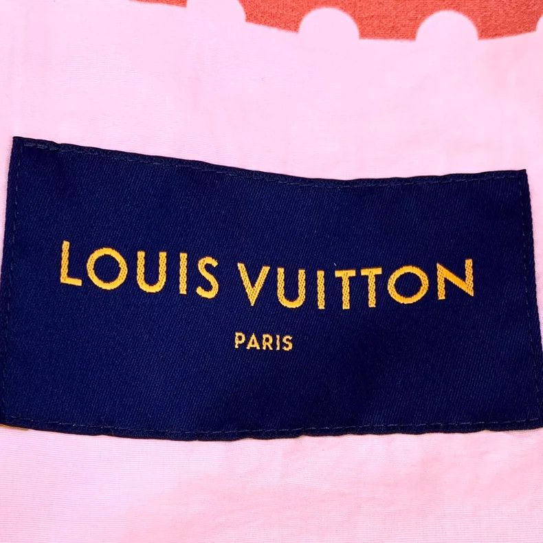 Louis Vuitton Louis Vuitton Pink checkerboard hooded long sleeve assault Size US M / EU 48-50 / 2 - 7 Thumbnail