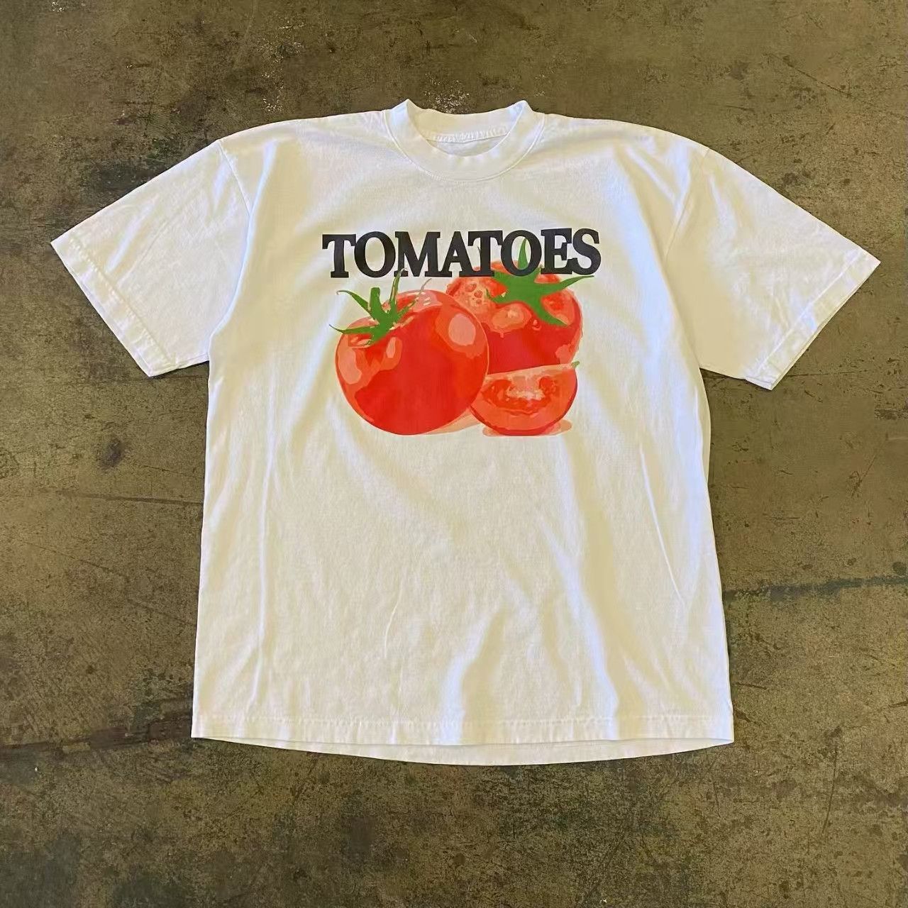 Japanese Brand White casual retro tomato print t-shirt Size US L / EU 52-54 / 3 - 1 Thumbnail