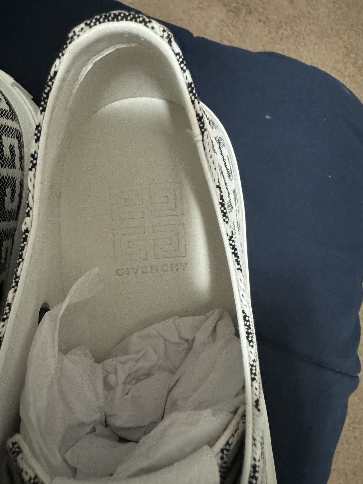 Givenchy Givenchy Men's City Allover Logo Canvas Low-Top Sneakers Size US 11 / EU 44 - 16 Thumbnail