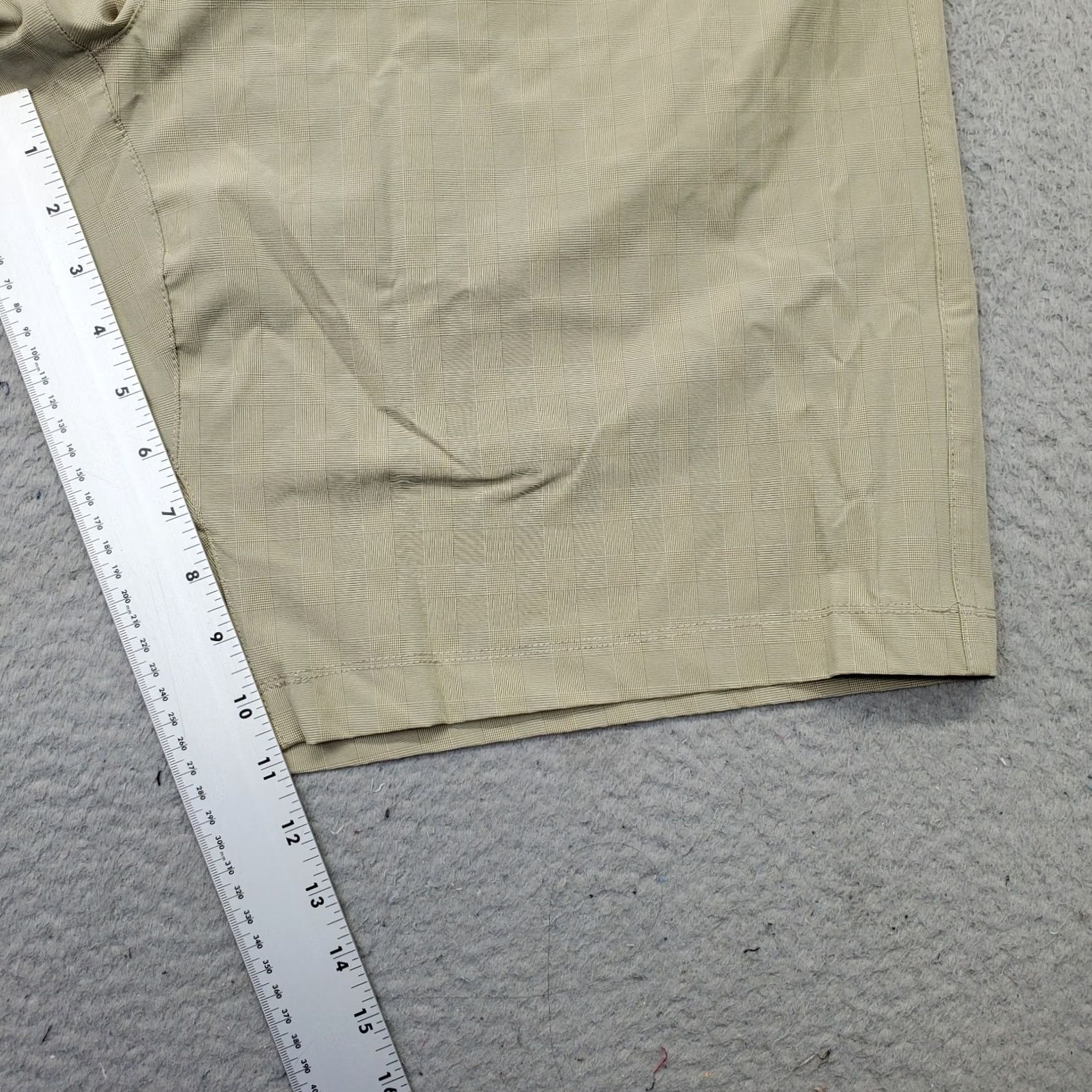 Hang Ten Hang Ten Chino Shorts Mens 40 Tan Self Plaid Casual Lightweight Performance Shirt Size US 40 / EU 56 - 4 Thumbnail