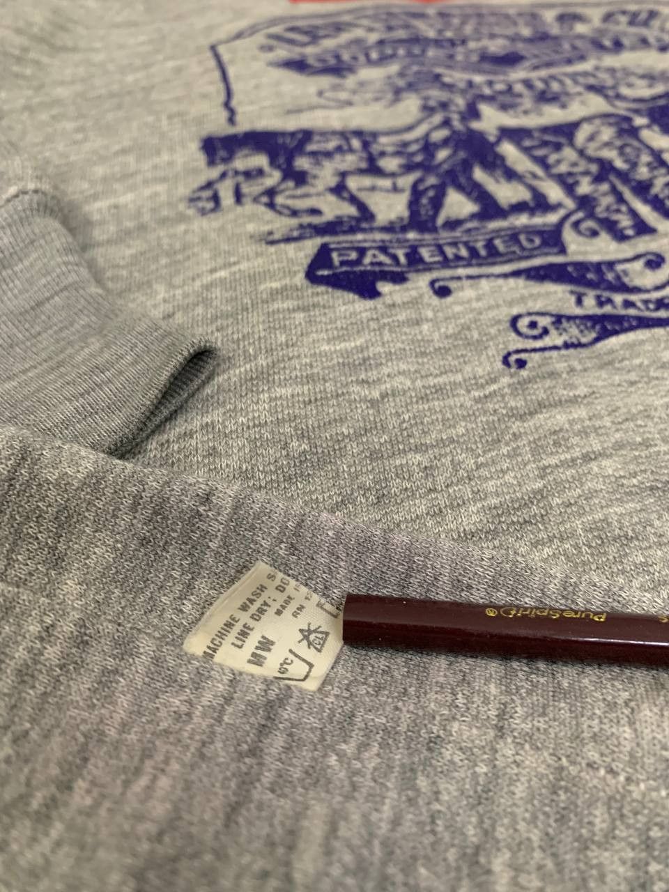Levi's × Levi's Made & Crafted × Levi's Vintage Clothing VINTAGE LEVIS Made In USA SWEATSHIRT EARLY 90S EDITION Size US M / EU 48-50 / 2 - 4 Thumbnail