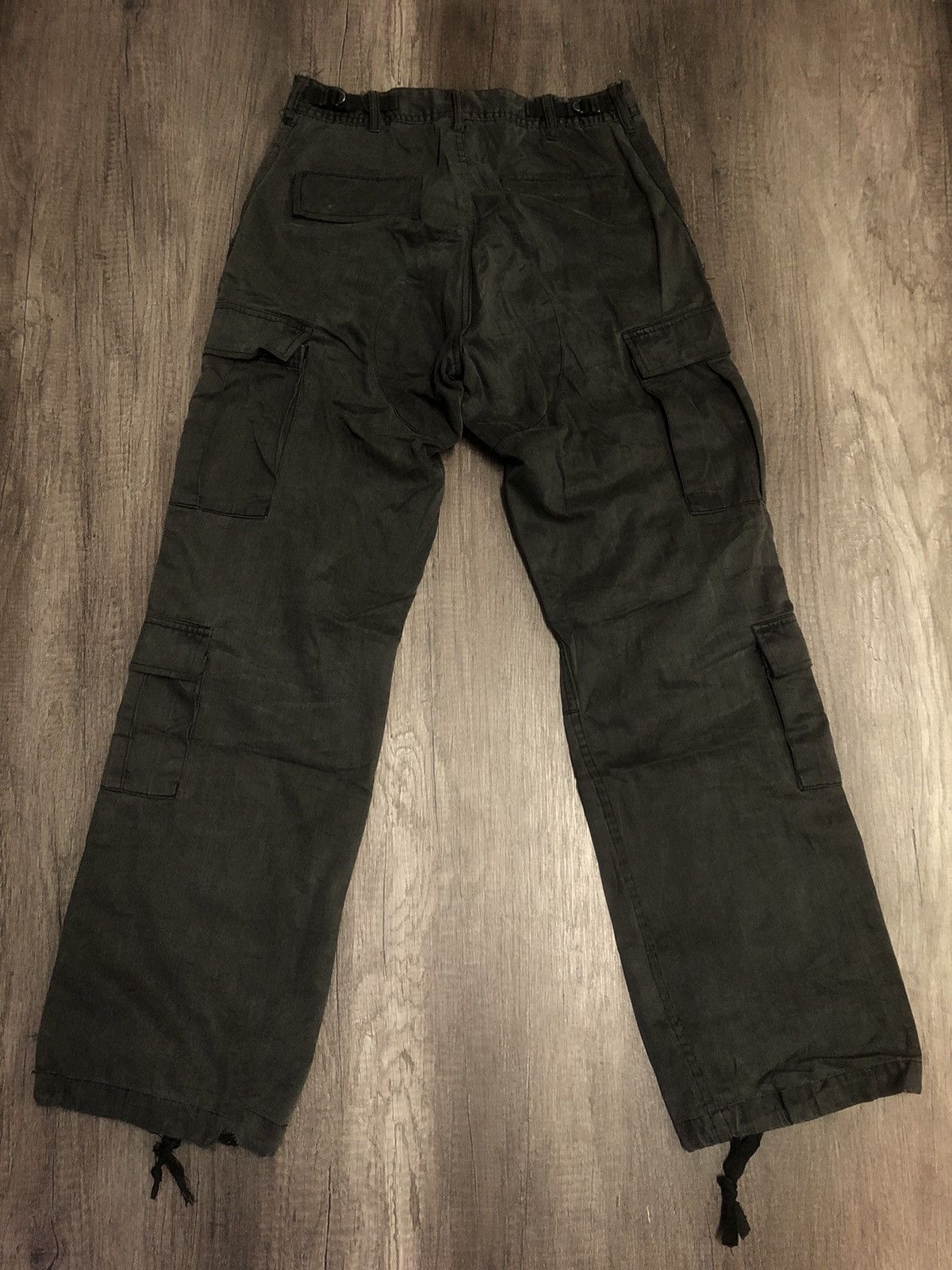 Vintage Vintage Cargo Multi Pocket Military Pants Us Army Style Size US 30 / EU 46 - 2 Thumbnail