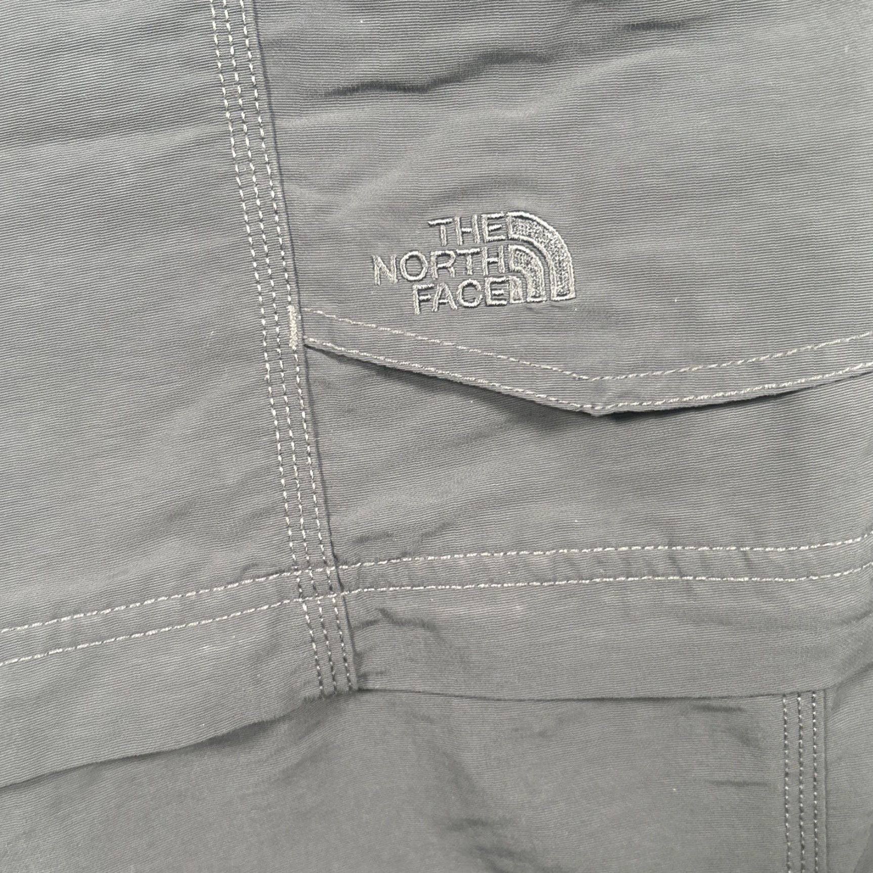 The North Face The North Face Paramount Convertible Pants Shorts Gray Mens XL 41x32 Cargo Straight Nylon Regular 41 in Gray Nature 90s? Size US 36 / EU 52 - 3 Thumbnail