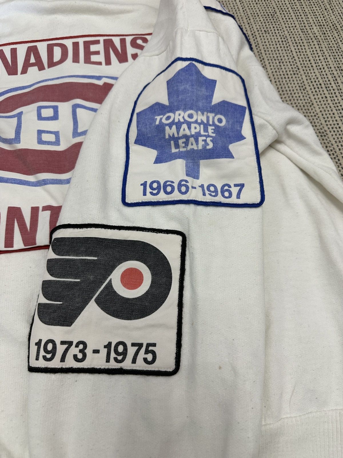 NHL 🔥🔥🔥90’s Montreal Canadiens Championship Patches Sweatshirt Size US L / EU 52-54 / 3 - 4 Thumbnail