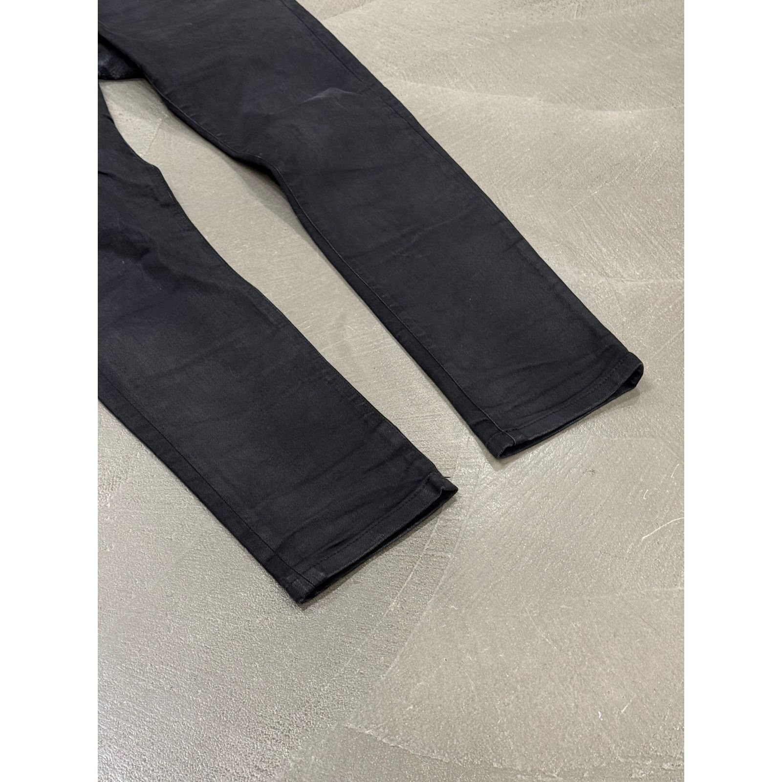 Saint Laurent Paris 2016 Saint Laurent by Hedi Slimane coated jeans Size US 29 - 5 Thumbnail