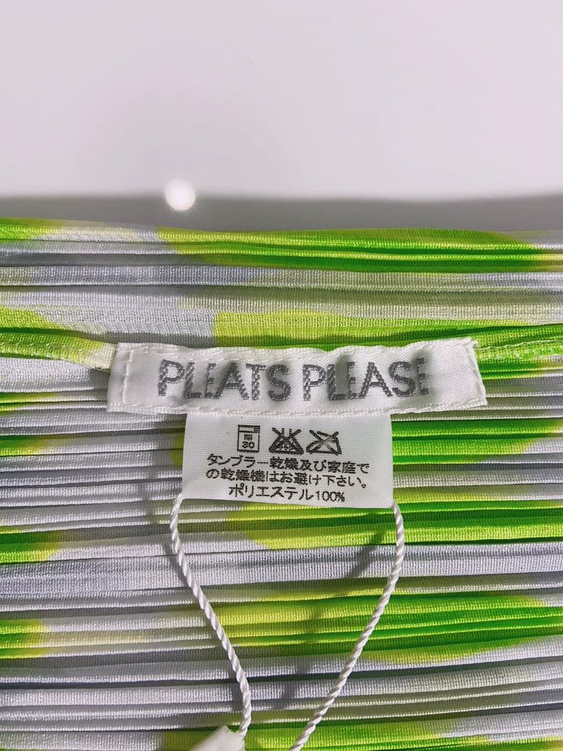 Issey Miyake Issey Miyake size:3 Light green pleated vest Size XS / US 0-2 / IT 36-38 - 3 Thumbnail