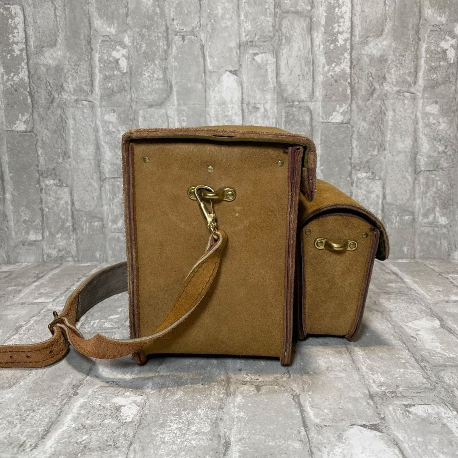 Nomad Vintage 1960's NOMAD Suede Leather Side Bag w/ Velvet Lining Size ONE SIZE - 3 Thumbnail