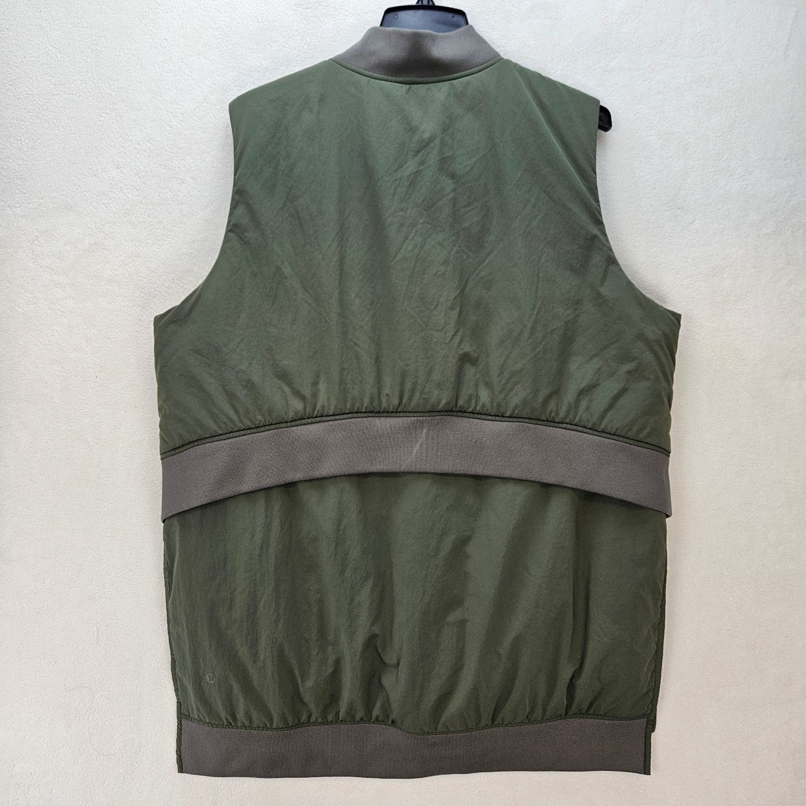 Lululemon LULULEMON WOMEN'S 12 GREEN INSULATED ZIP UP VEST MINOR STAIN Size XL / US 12-14 / IT 48-50 - 6 Thumbnail