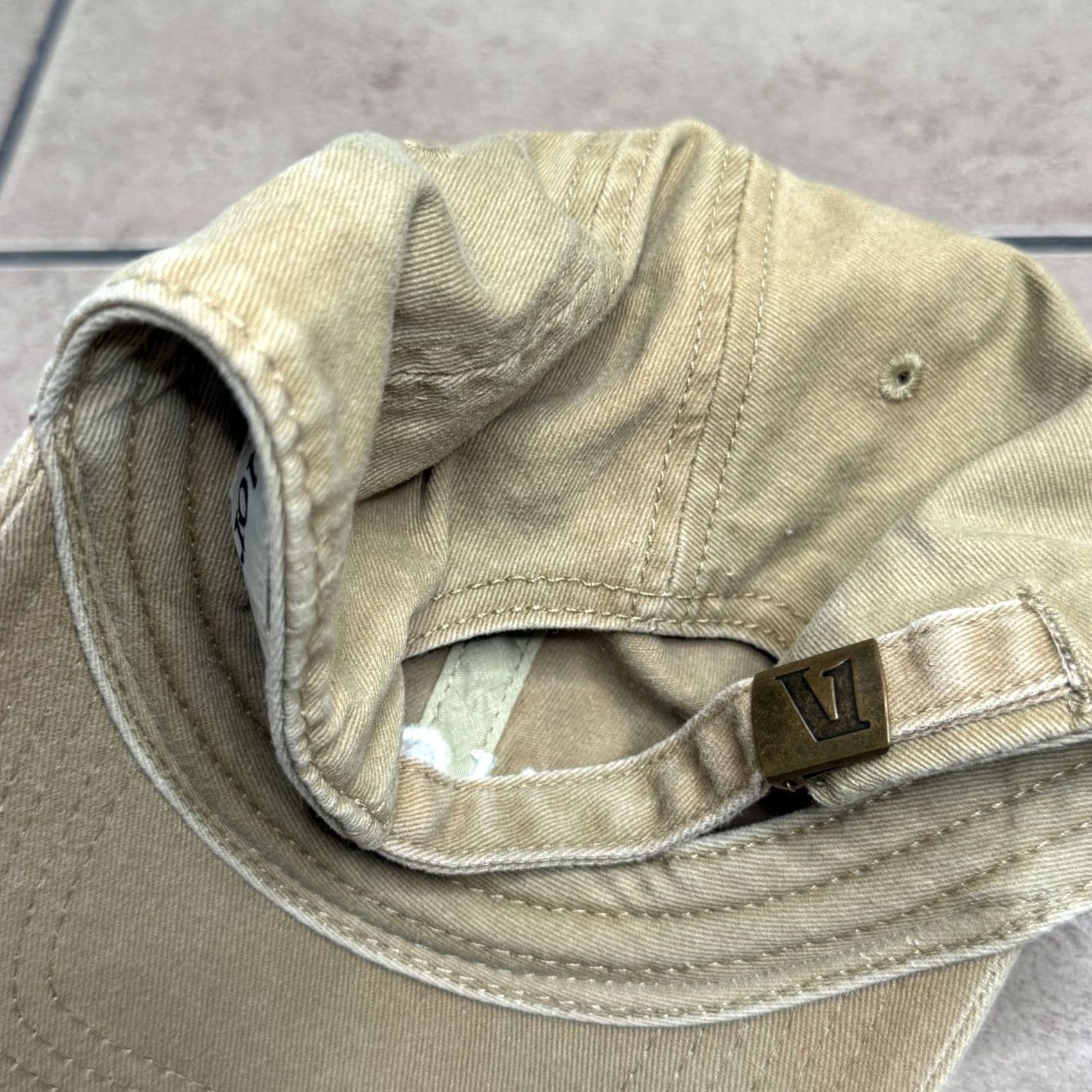 Vuori Vuori Hat Cap One Size Adjustable Strap Fit Beige Outdoor Unisex Baseball Cap Tour Camel Beige Cotton Size ONE SIZE - 4 Thumbnail