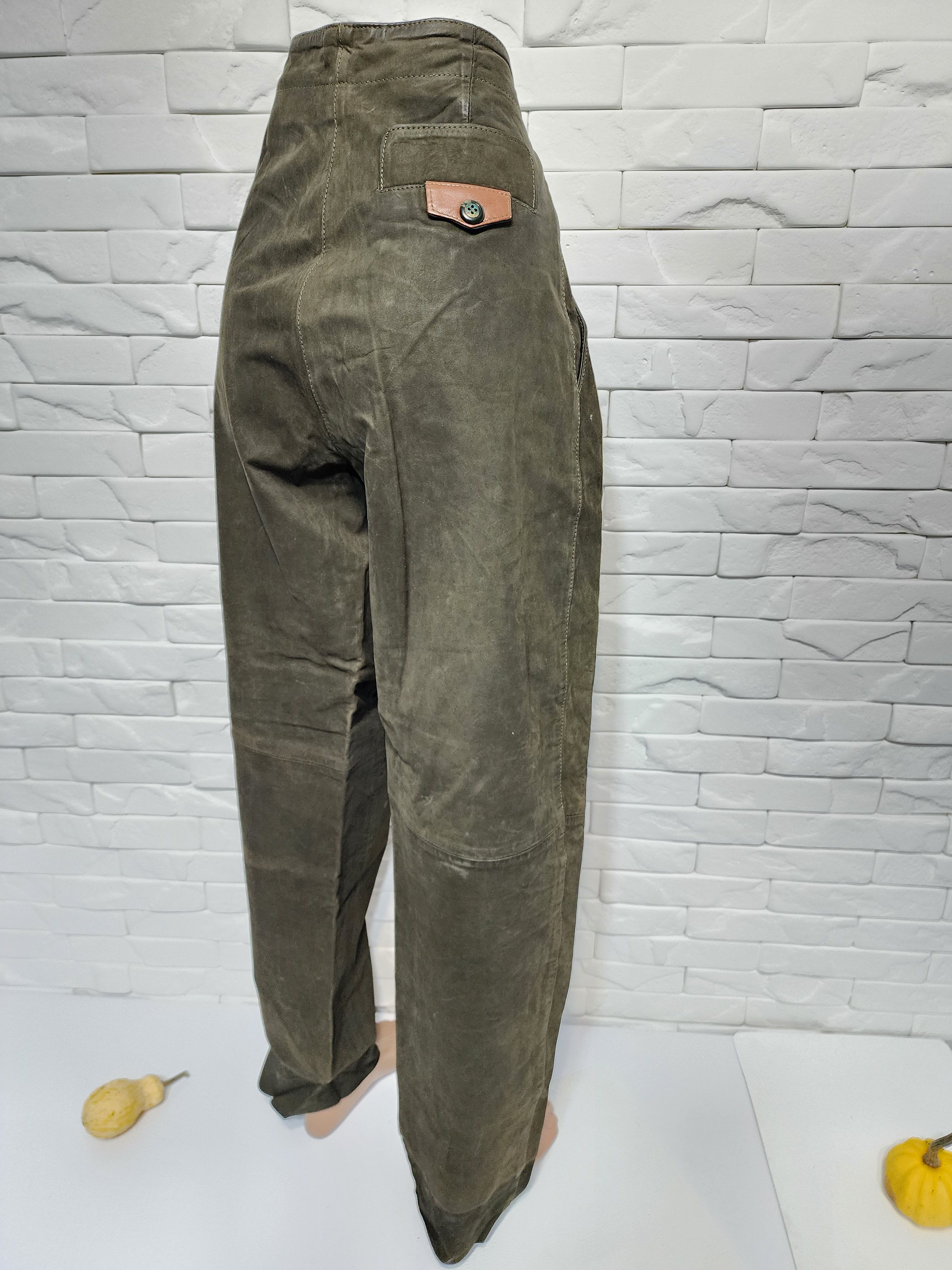 Genuine Leather Green Leather Pants: Women's Stylish Suede Trousers Size 28" / US 6 / IT 42 - 6 Thumbnail