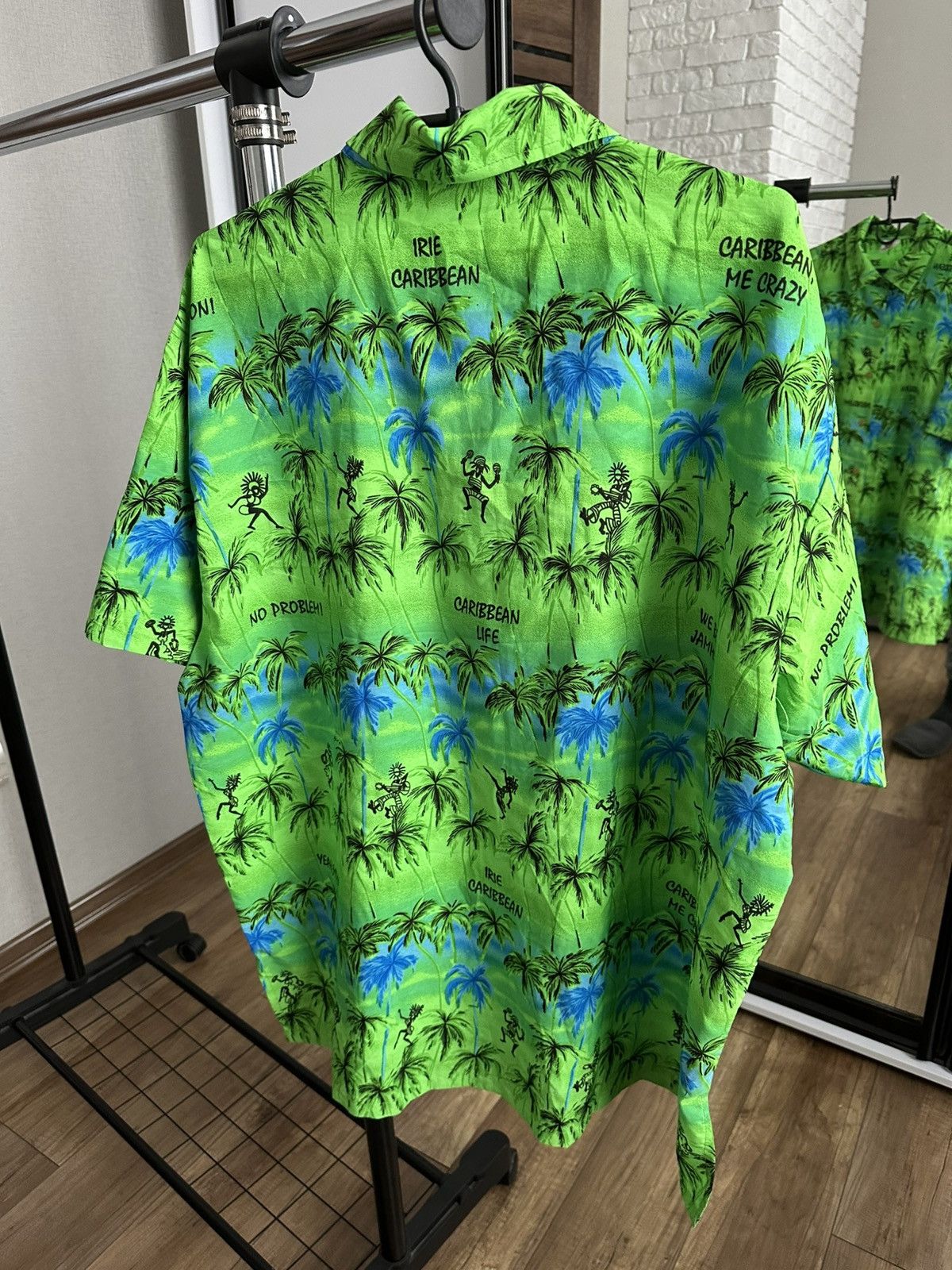 Vintage Hawaiian Shirt Vintage Button Up USA Size US L / EU 52-54 / 3 - 4 Thumbnail