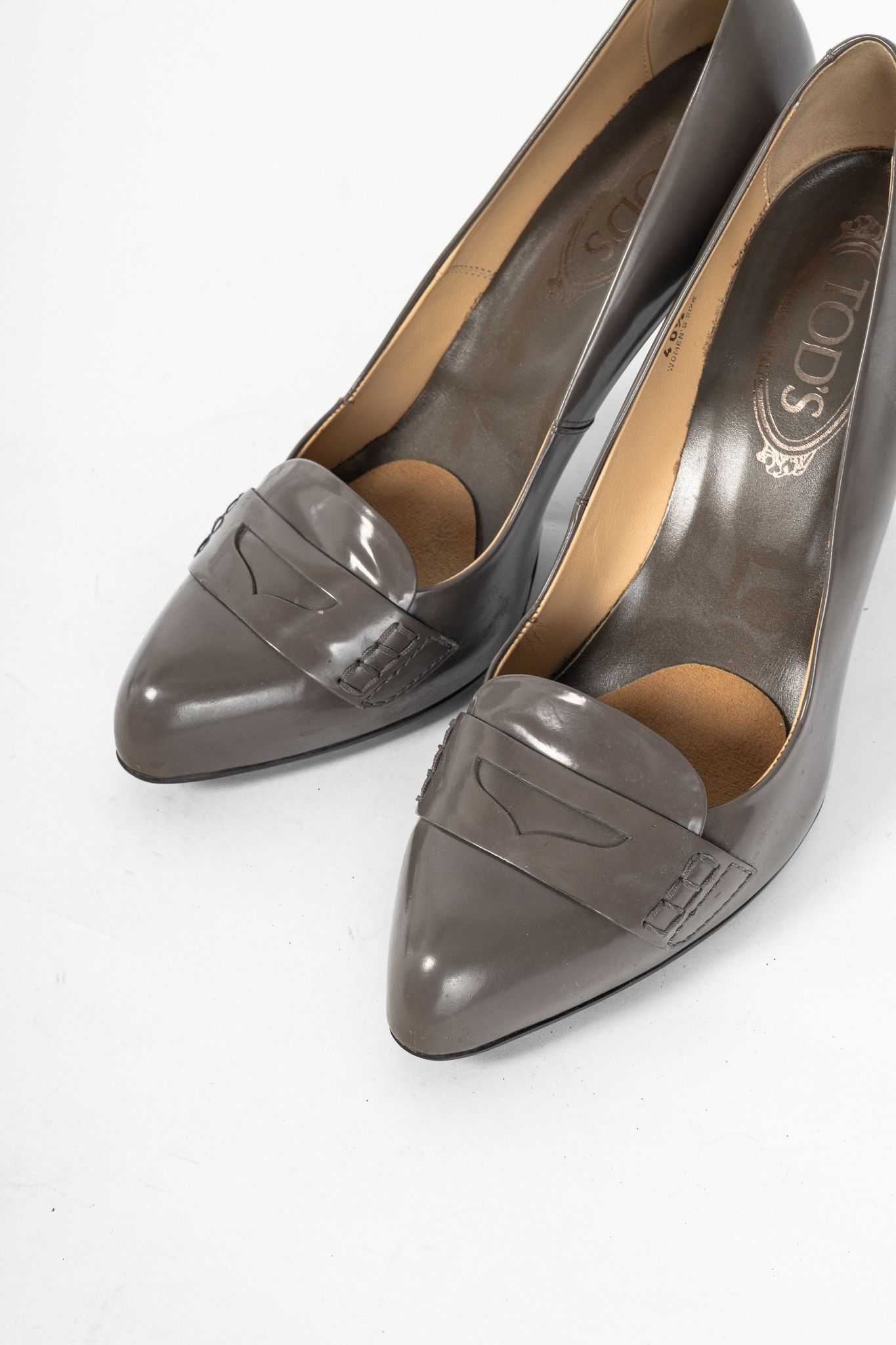 Tod's Tod’s Taupe Buffed-Leather Penny-Loafer Pumps Size US 10 / IT 40 - 6 Thumbnail