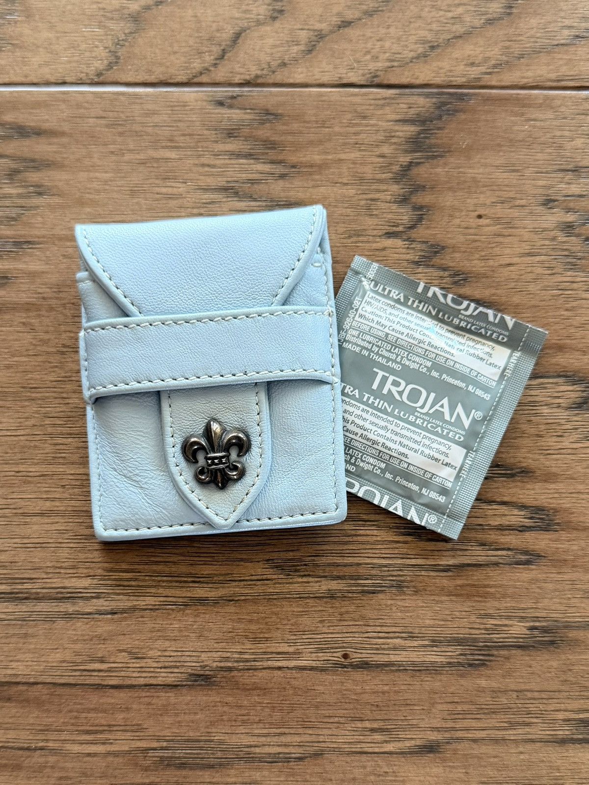 Chrome Hearts Chrome Hearts Vintage Baby Blue Leather Condom Holder Wallet Size ONE SIZE - 1 Thumbnail