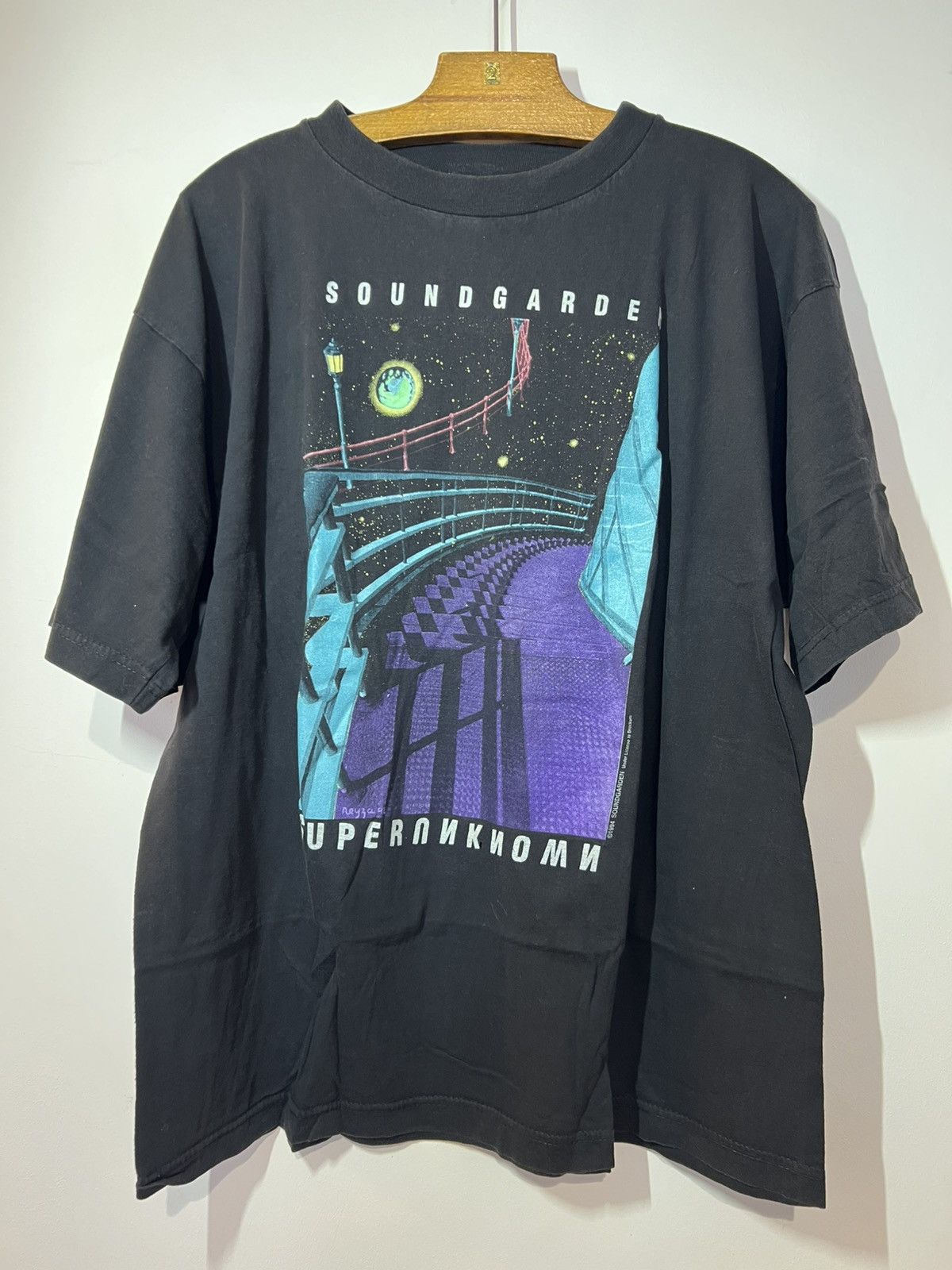 Band Tees Vintage superunknown Soundgarden shirt, mid-90s Size US XL / EU 56 / 4 - 1 Thumbnail