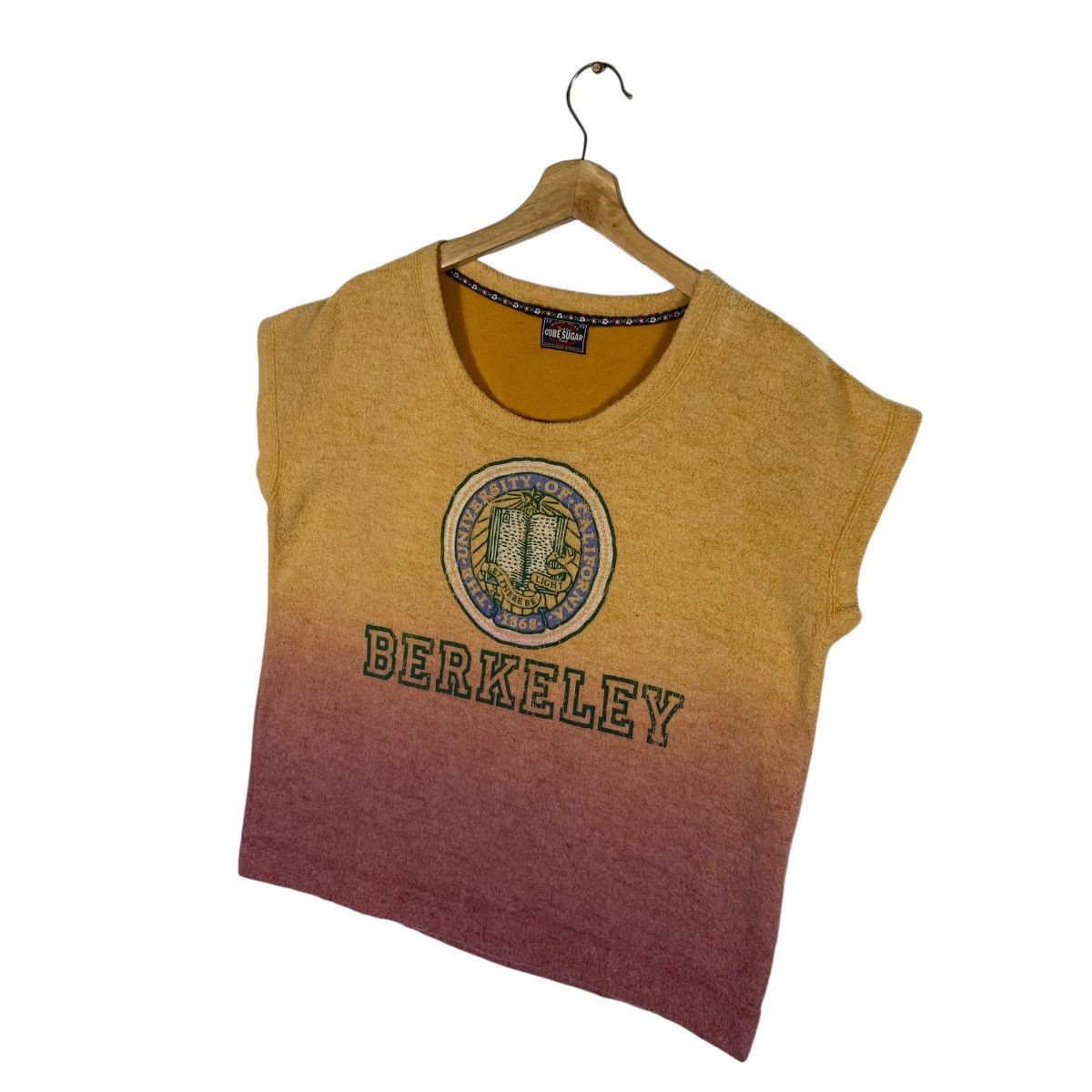 Japanese Brand Cube Sugar X University Of California Barkeley Tshirt Size M / US 6-8 / IT 42-44 - 3 Thumbnail