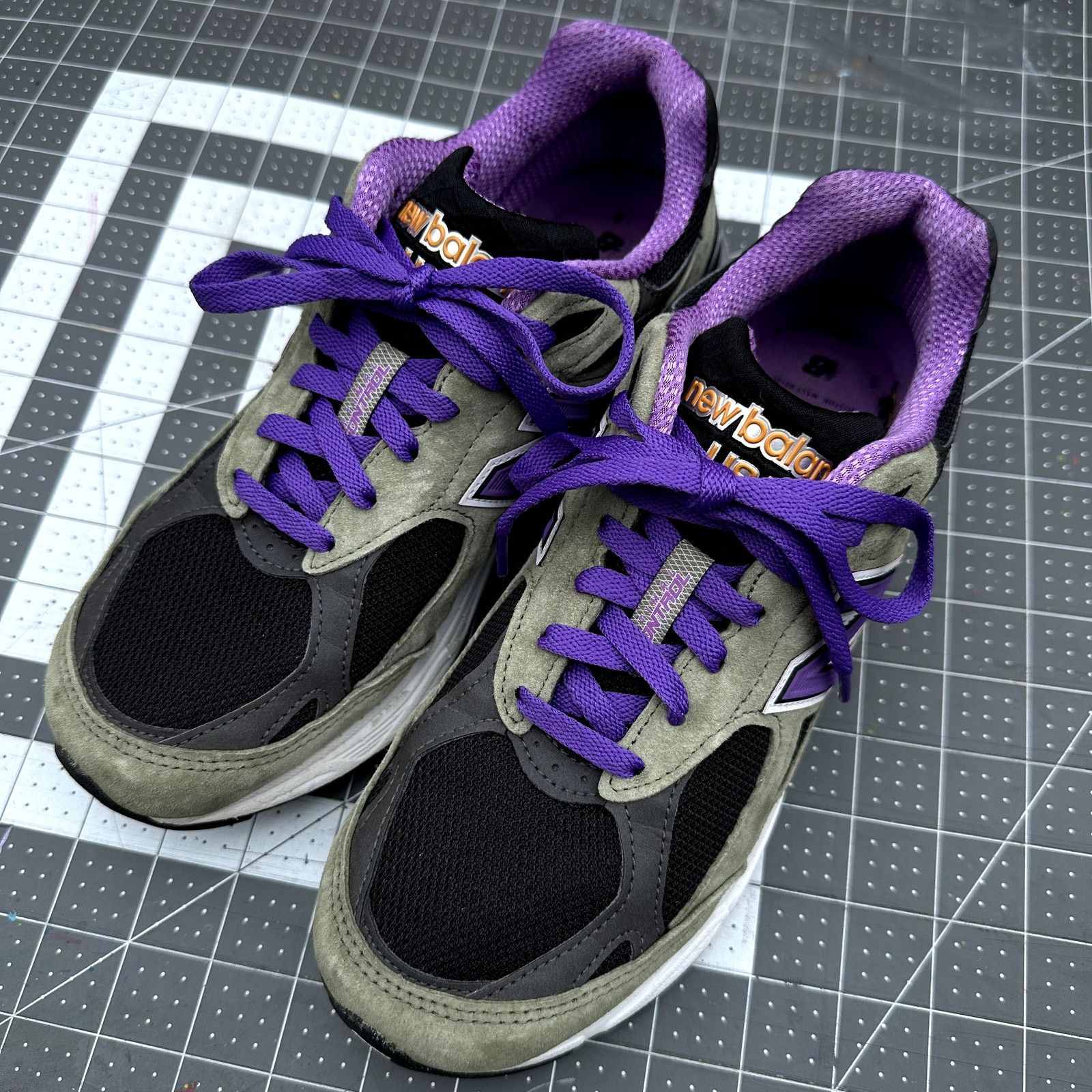 New Balance Teddy Santis x NB 990v3 'Olive Leaf' Size US 7.5 / EU 40-41 - 2 Thumbnail