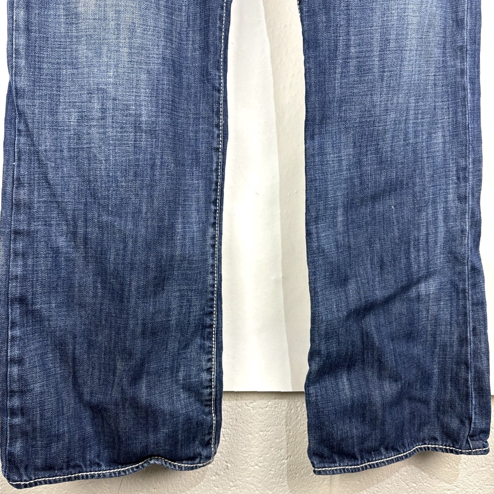 Vintage Rock & Republic Jeans Men's 34x32 Blue Denim Bootcut Medium Wash Distressed Straight 5-Pocket Size US 34 / EU 50 - 7 Thumbnail