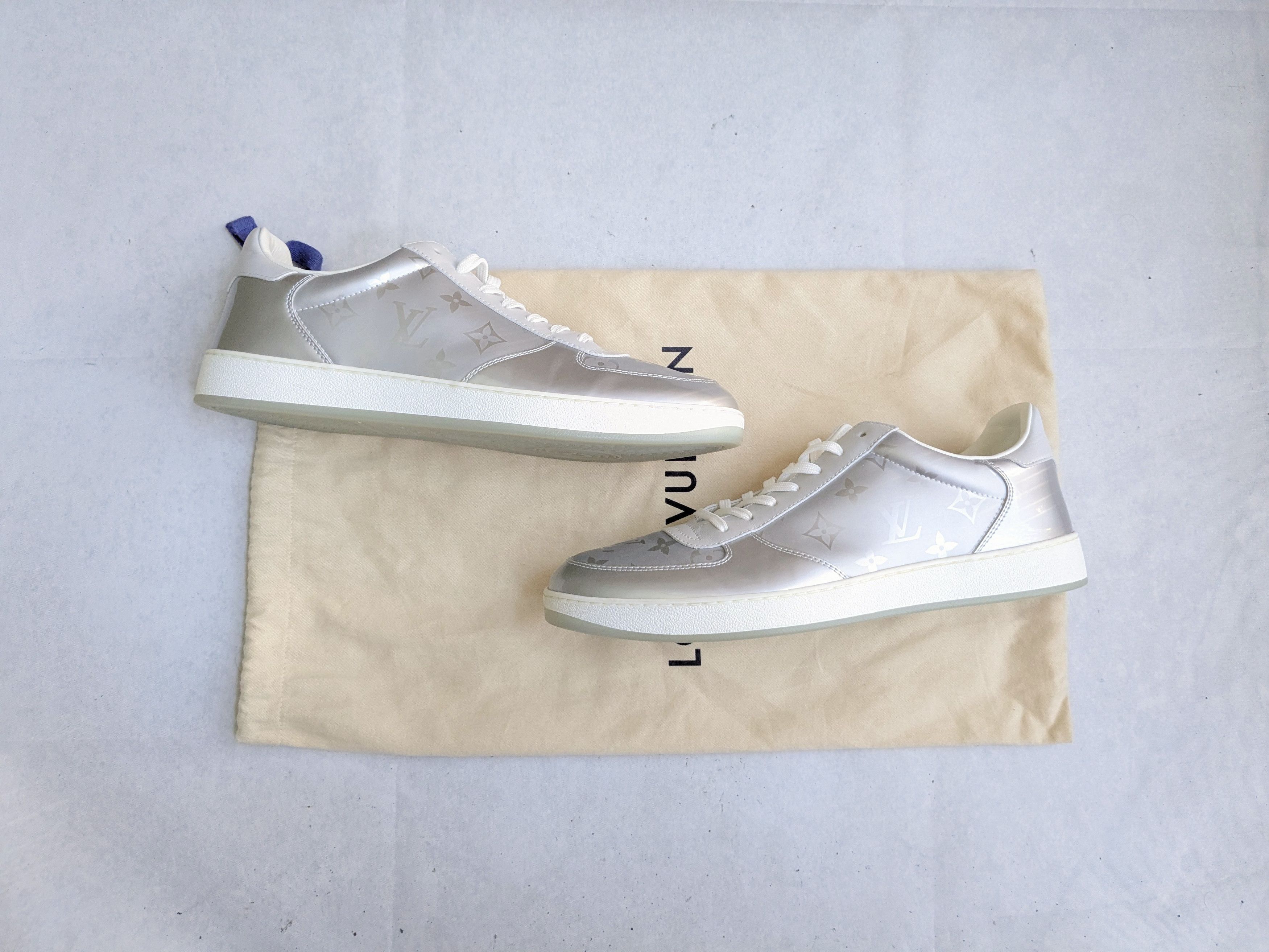 Louis Vuitton Louis Vuitton Monogram Sneakers Silver 10.5 Leather Size US 10.5 / EU 43-44 - 1 Thumbnail