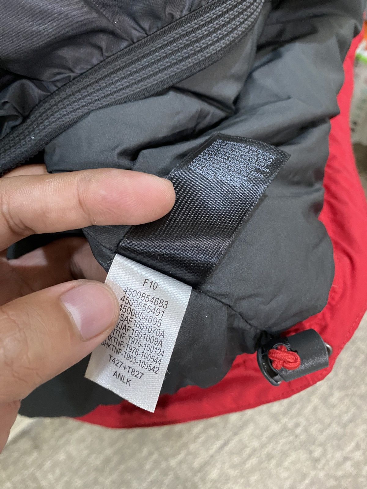 The North Face TNF mountain down hyvent Size US M / EU 48-50 / 2 - 10 Thumbnail