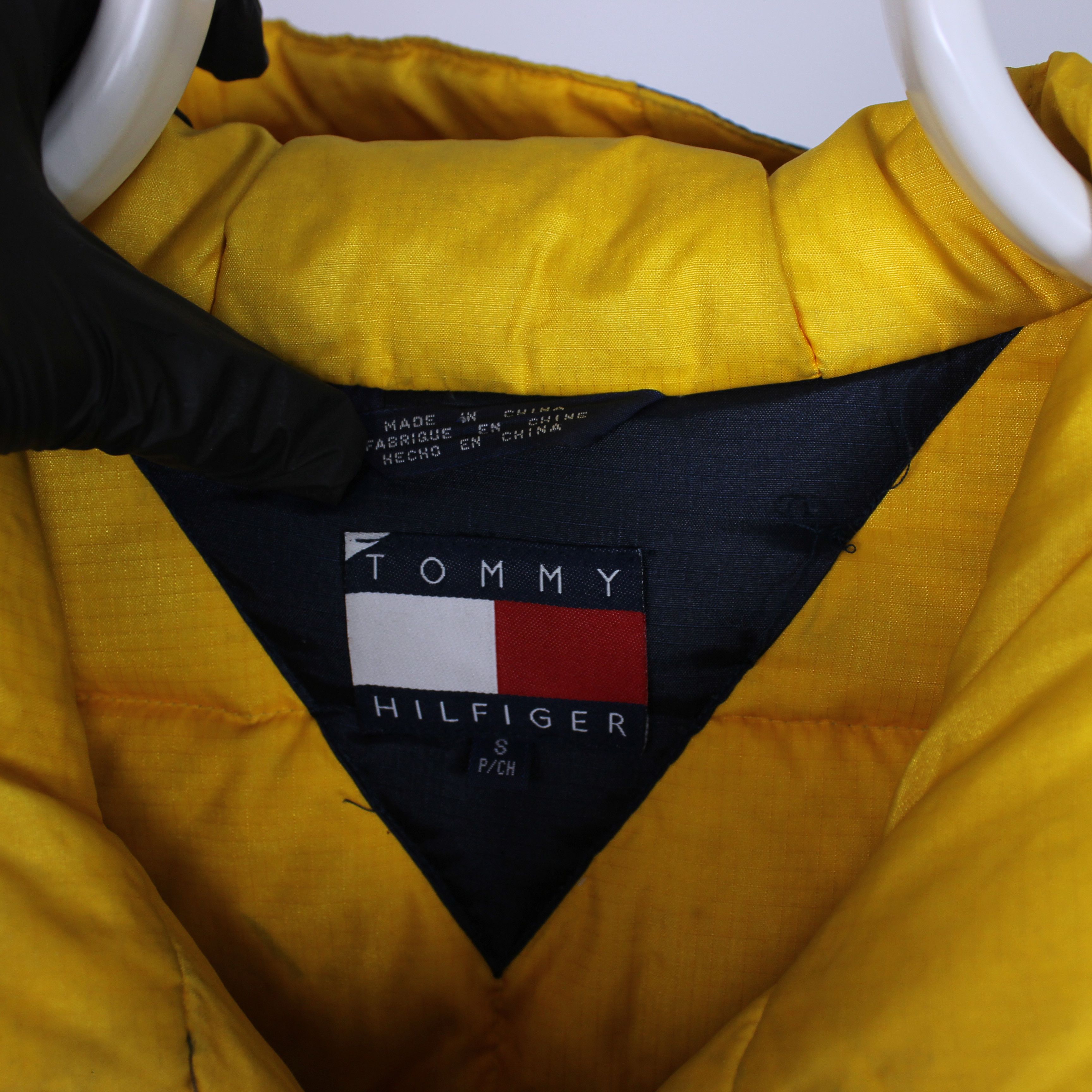 Tommy Hilfiger Tommy Hilfiger heavy vintage jacket rare S M multi Size US M / EU 48-50 / 2 - 6 Thumbnail