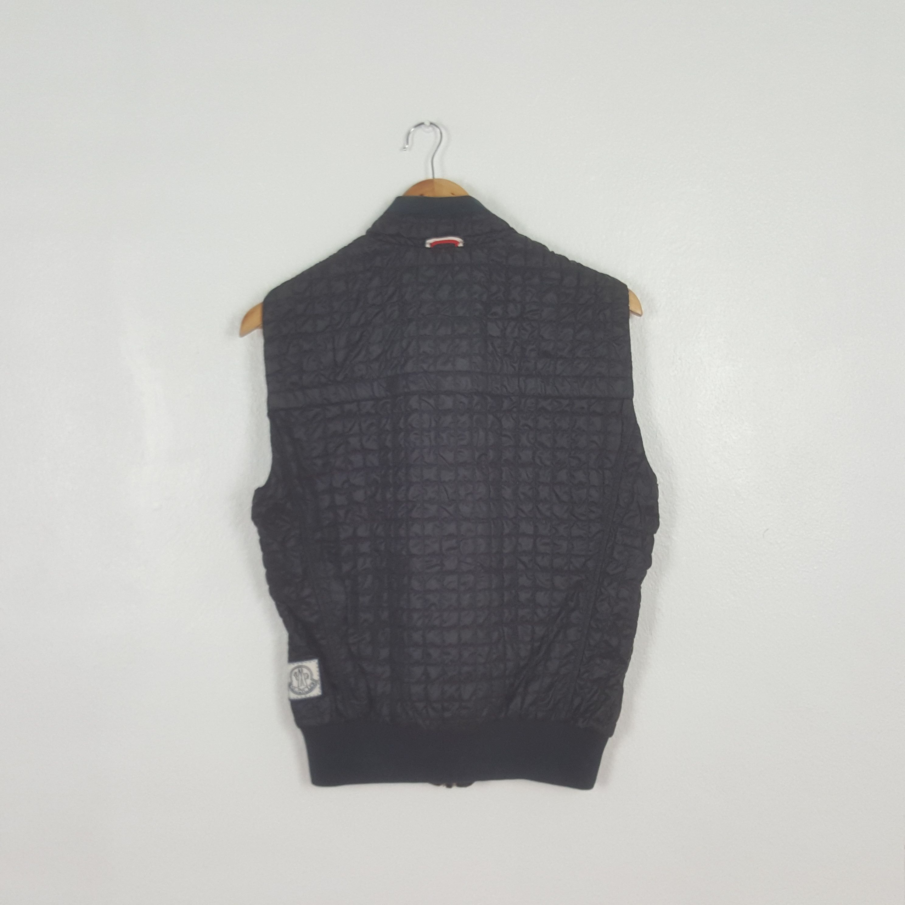 Moncler Vintage Moncler Puffer Vest Jacket C313N18 Size US S / EU 44-46 / 1 - 3 Thumbnail