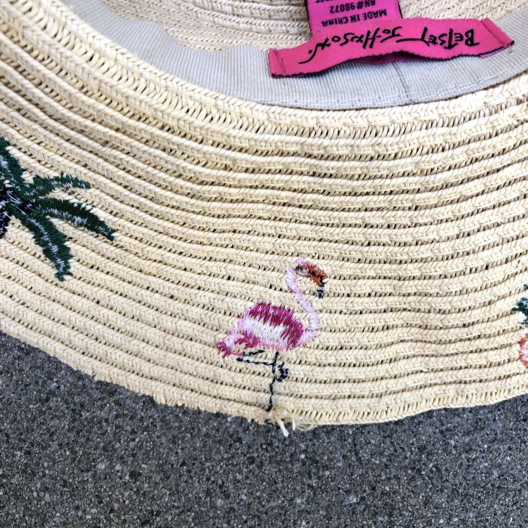 Betsey Johnson BETSEY JOHNSON Sun Hat Women's One Size Fedora Paper Flamingo Beige Tropical Floppy Hat Size ONE SIZE - 6 Thumbnail