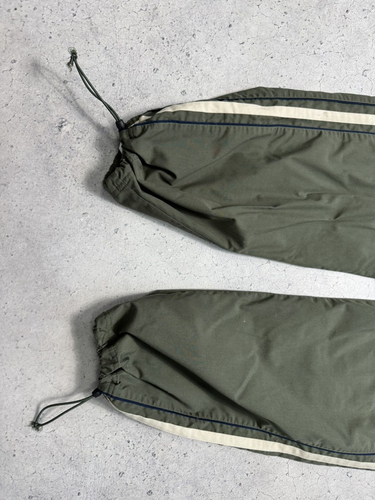 Nike Nike Swoosh Track Pants Nylon Baggy Drill Swoosh Vintage Size US 38 / EU 54 - 3 Thumbnail