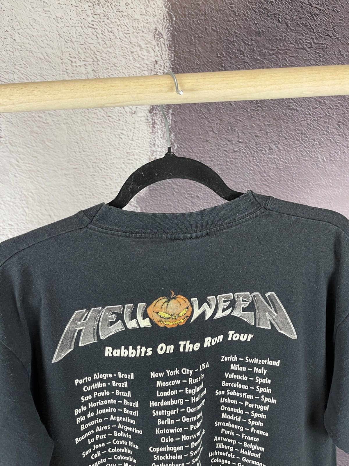 Band Tees HELLOWEEN y2k 00's T-shirt / Rabbits on the Run Tour Size US M / EU 48-50 / 2 - 9 Thumbnail