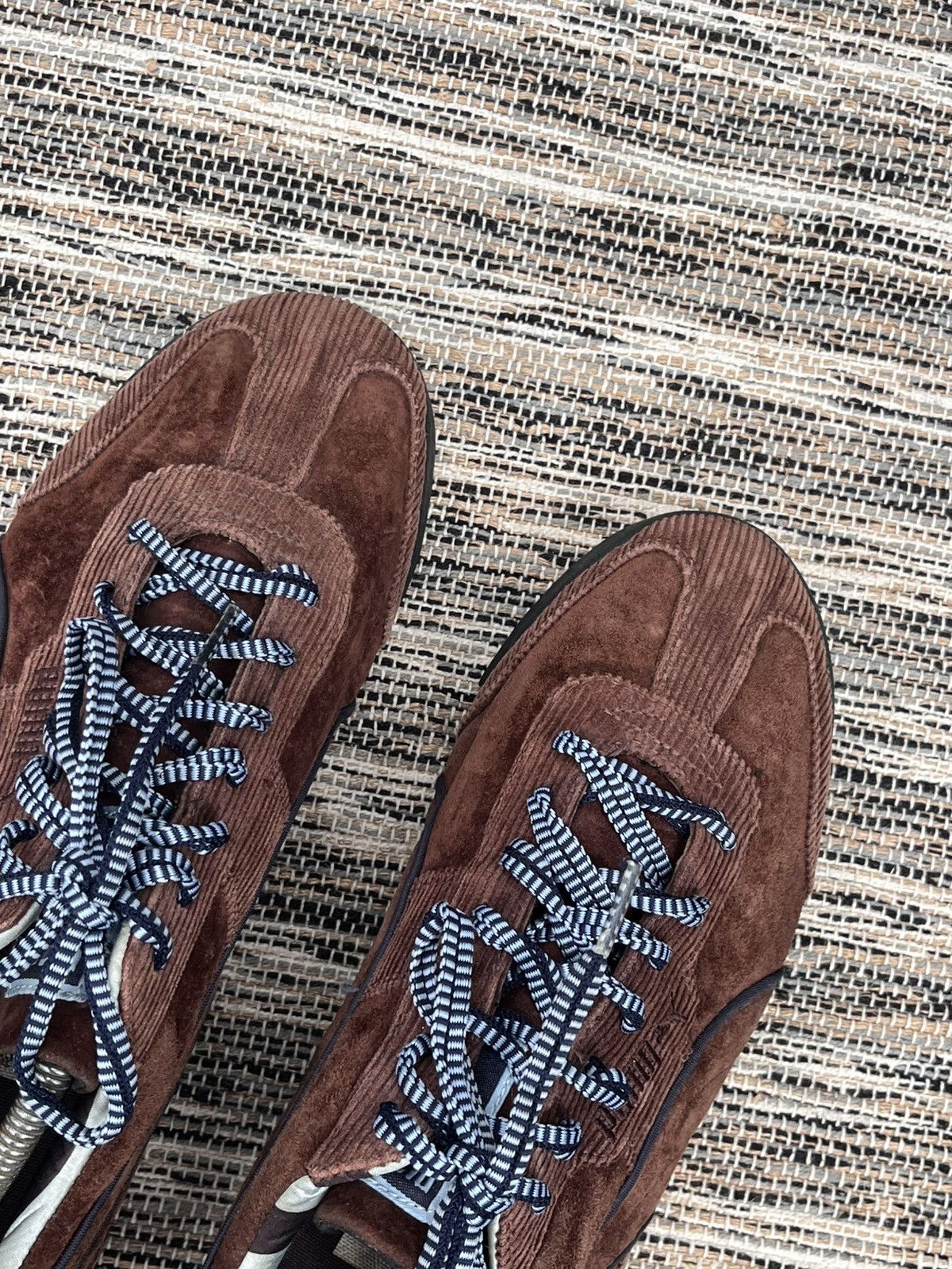 Puma Rare Vintage Puma Corduroy Suede Brown Sneakers Avantgarde Size US 10.5 / EU 43-44 - 14 Thumbnail