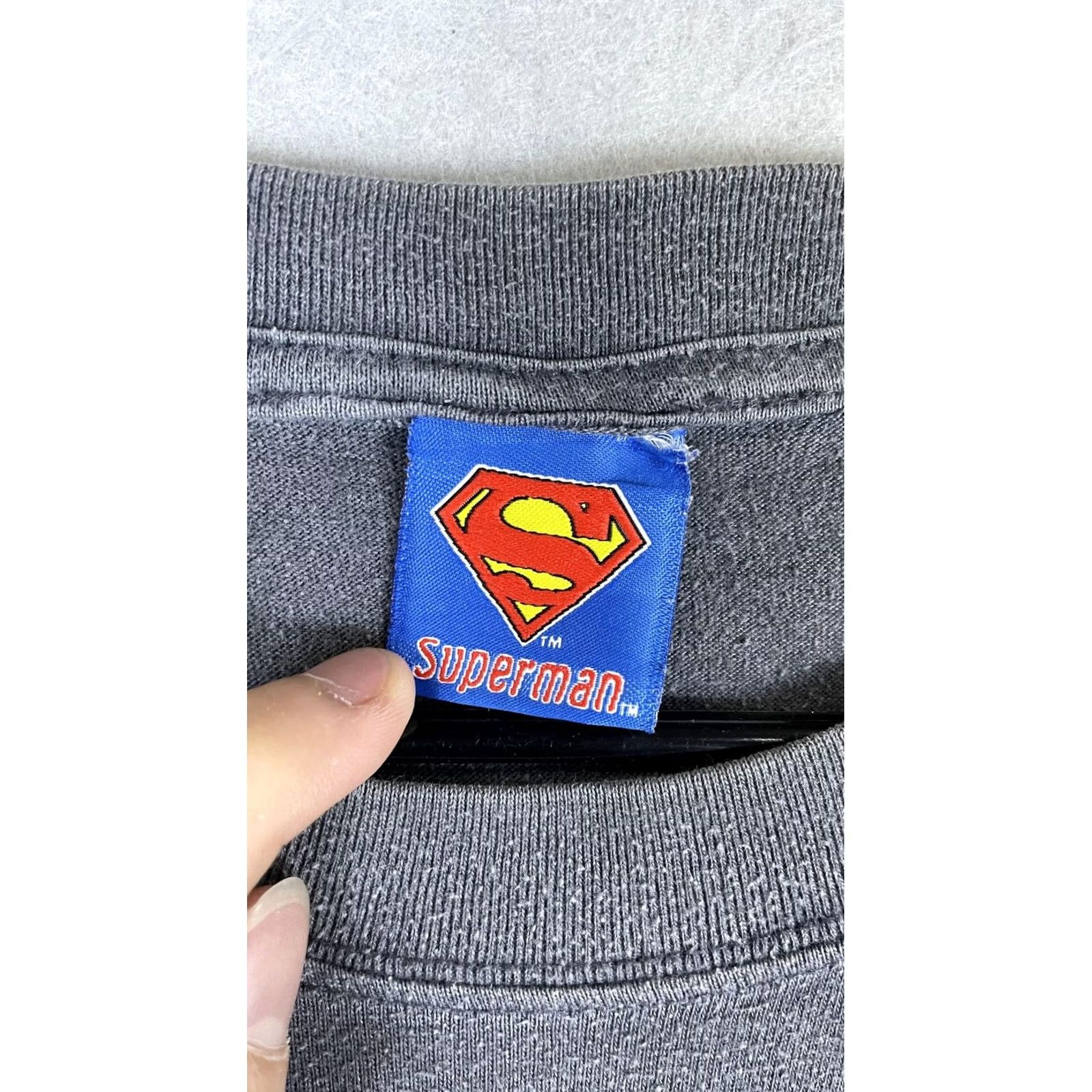 Logo 7 Superman Shirt Mens 2XL Gray Flying Comic Graphic Logo Tee T-Shirt Superhero Size US XXL / EU 58 / 5 - 6 Thumbnail