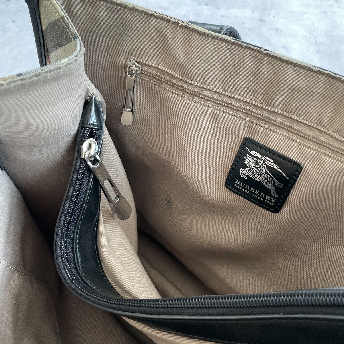 Burberry × Vintage RARE Burberry monogram handle bag y2k Size ONE SIZE - 9 Thumbnail