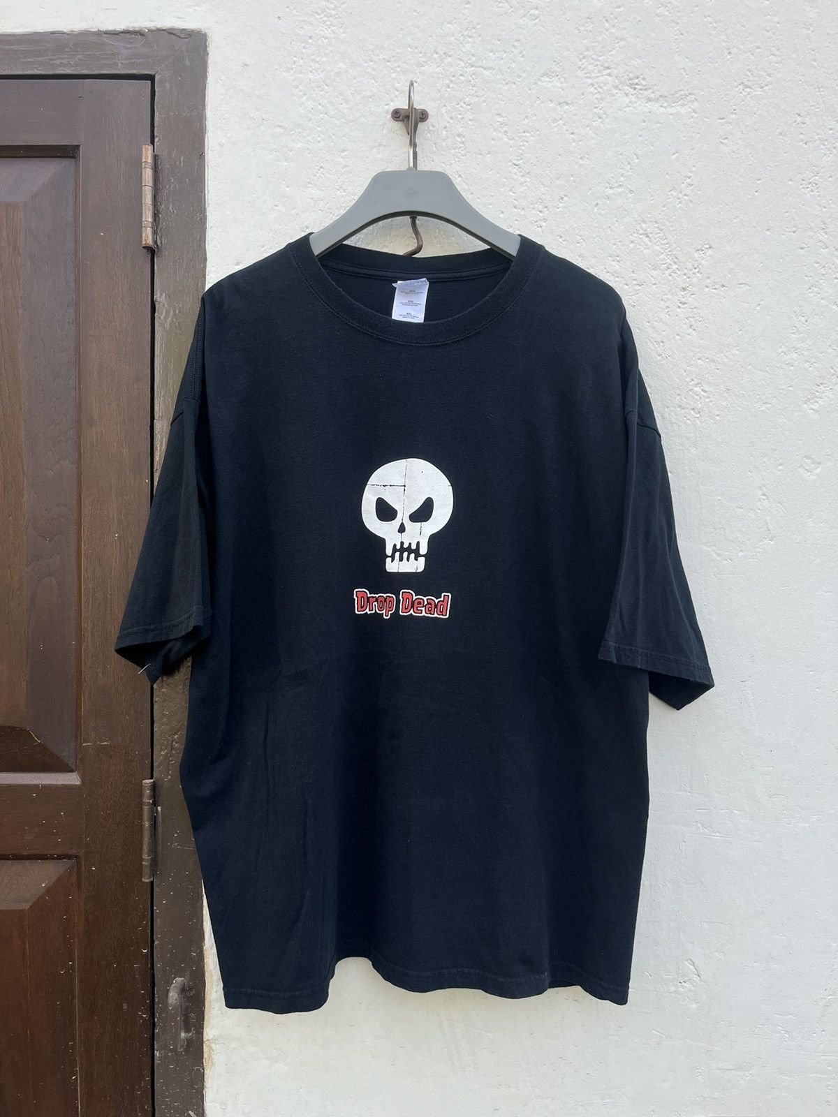 Drop Dead × Vintage Vintage Drop Dead Skull logo center 00’s Tshirt Size US XXL / EU 58 / 5 - 2 Thumbnail